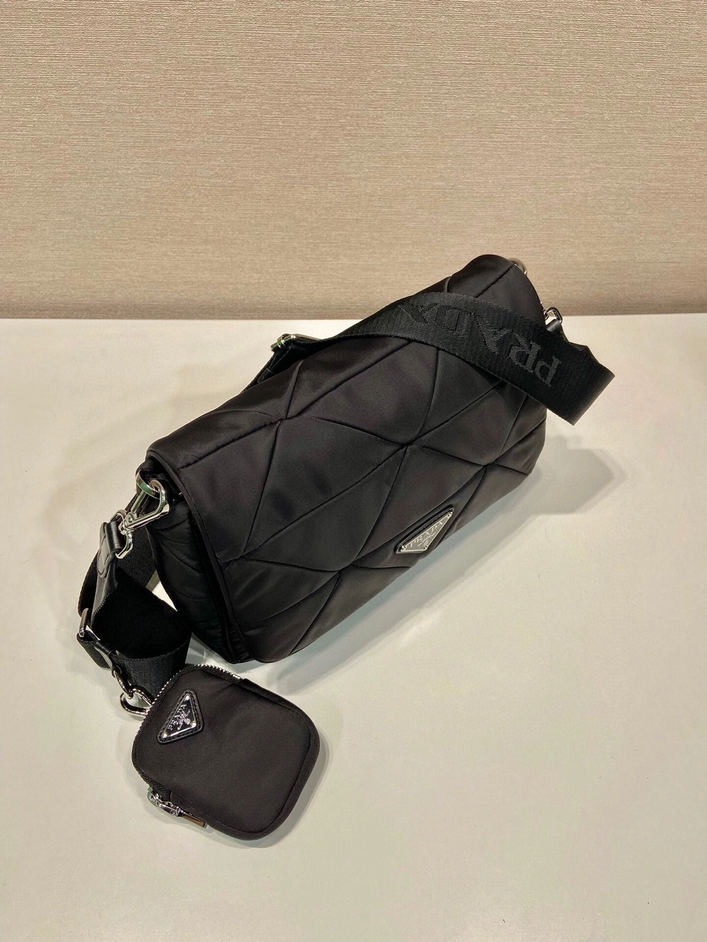 MOMO-- Pr141 1BD290_RDJN_F0002_V_B9O high quality version item:D-B164K2203