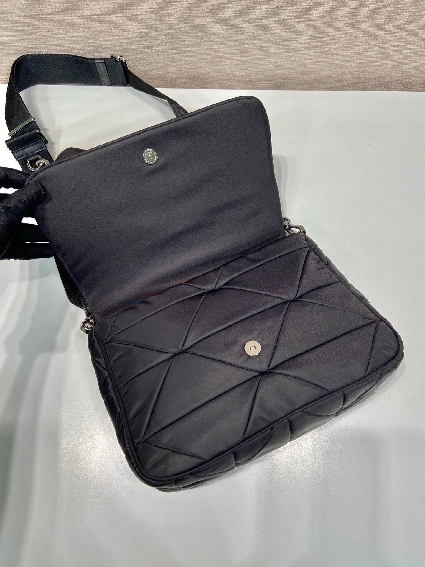 MOMO-- Pr141 1BD290_RDJN_F0002_V_B9O high quality version item:D-B164K2203