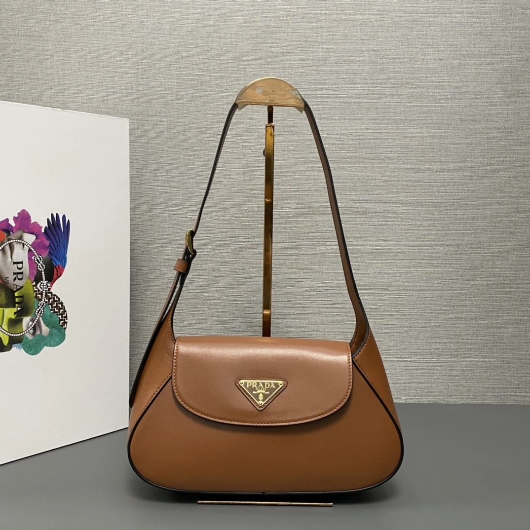 MOMO-- Pr141 1BD358_2AIX_F02Z8_V_OOO Moon cowhide sheepskin item:D-B993K1025