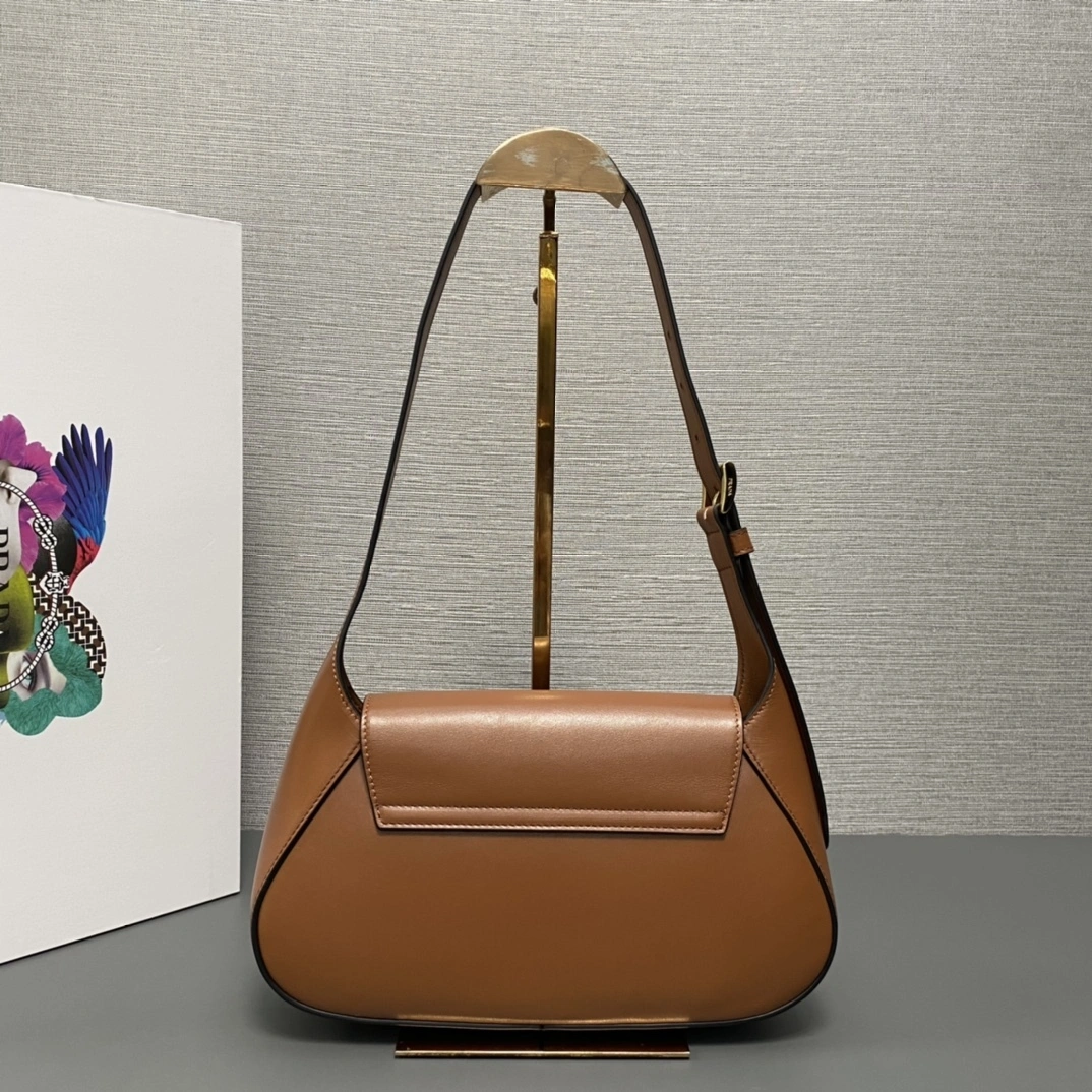 MOMO-- Pr141 1BD358_2AIX_F02Z8_V_OOO Moon cowhide sheepskin item:D-B993K1025