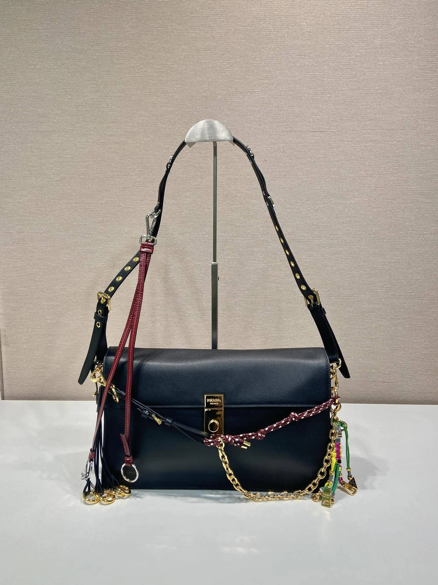 MOMO-- Pr141 1BD378_2C6A_F0002 Soft Sound item:E-B000D1556