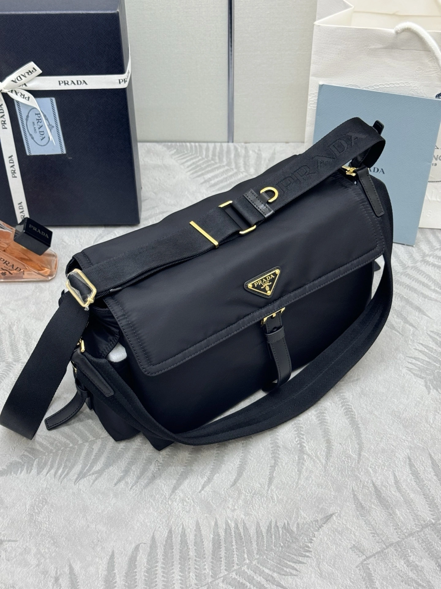 MOMO-- Pr141 1BD391_RDLN_F0002 high quality version item:E-B000K0620