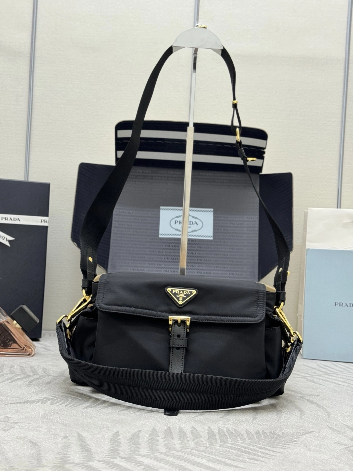 MOMO-- Pr141 1BD394_RDLN_F0002 high quality version item:E-B000K0722