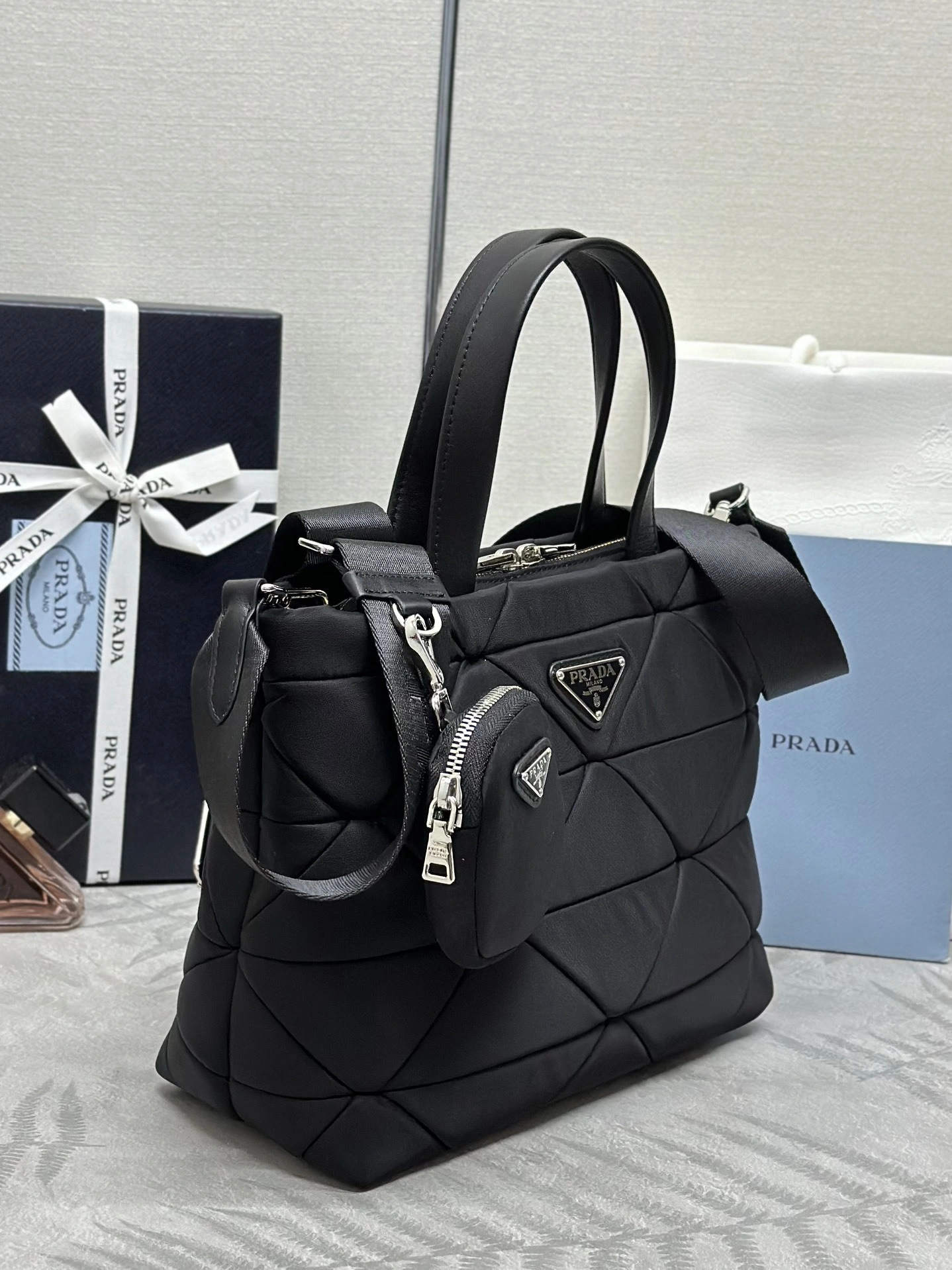 &MOMO-- Pr141 1BG373_RDJN_F0002_V_B9O System high quality version item:D-B000K2210