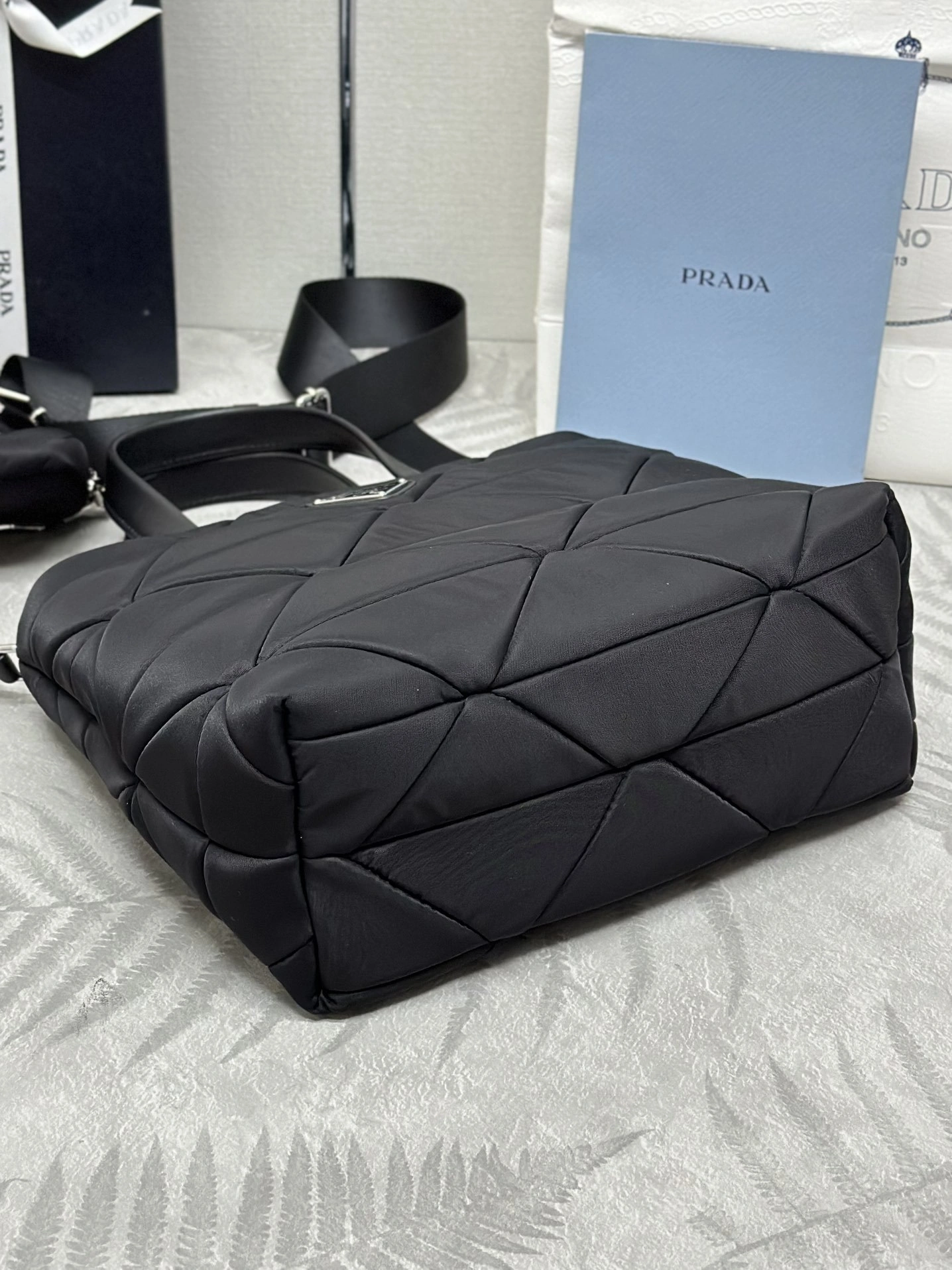 &MOMO-- Pr141 1BG373_RDJN_F0002_V_B9O System high quality version item:D-B000K2210