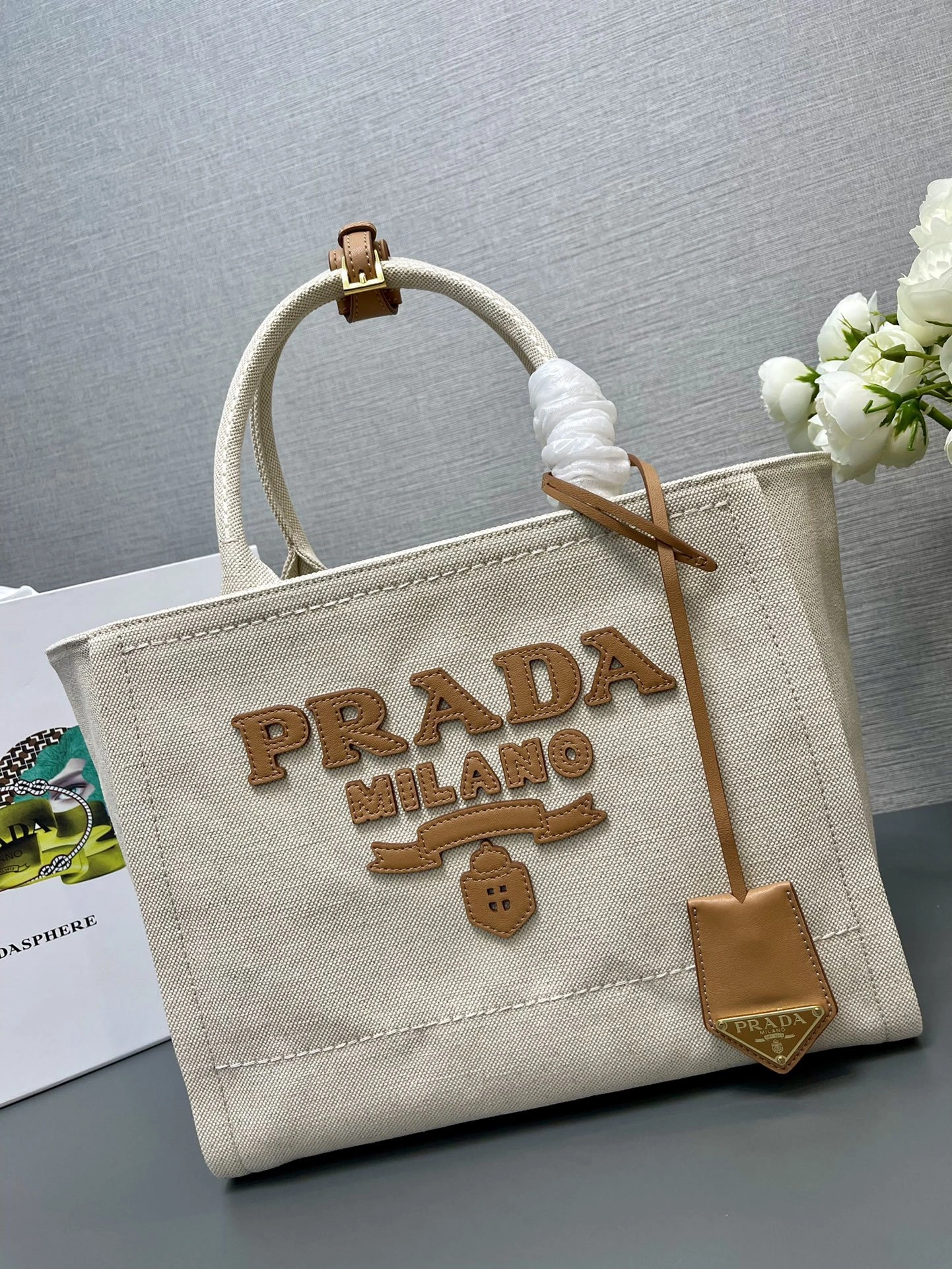 MOMO-- Pr141 1BG474_2DLI_F0018 cowhide item:D-B063G2232