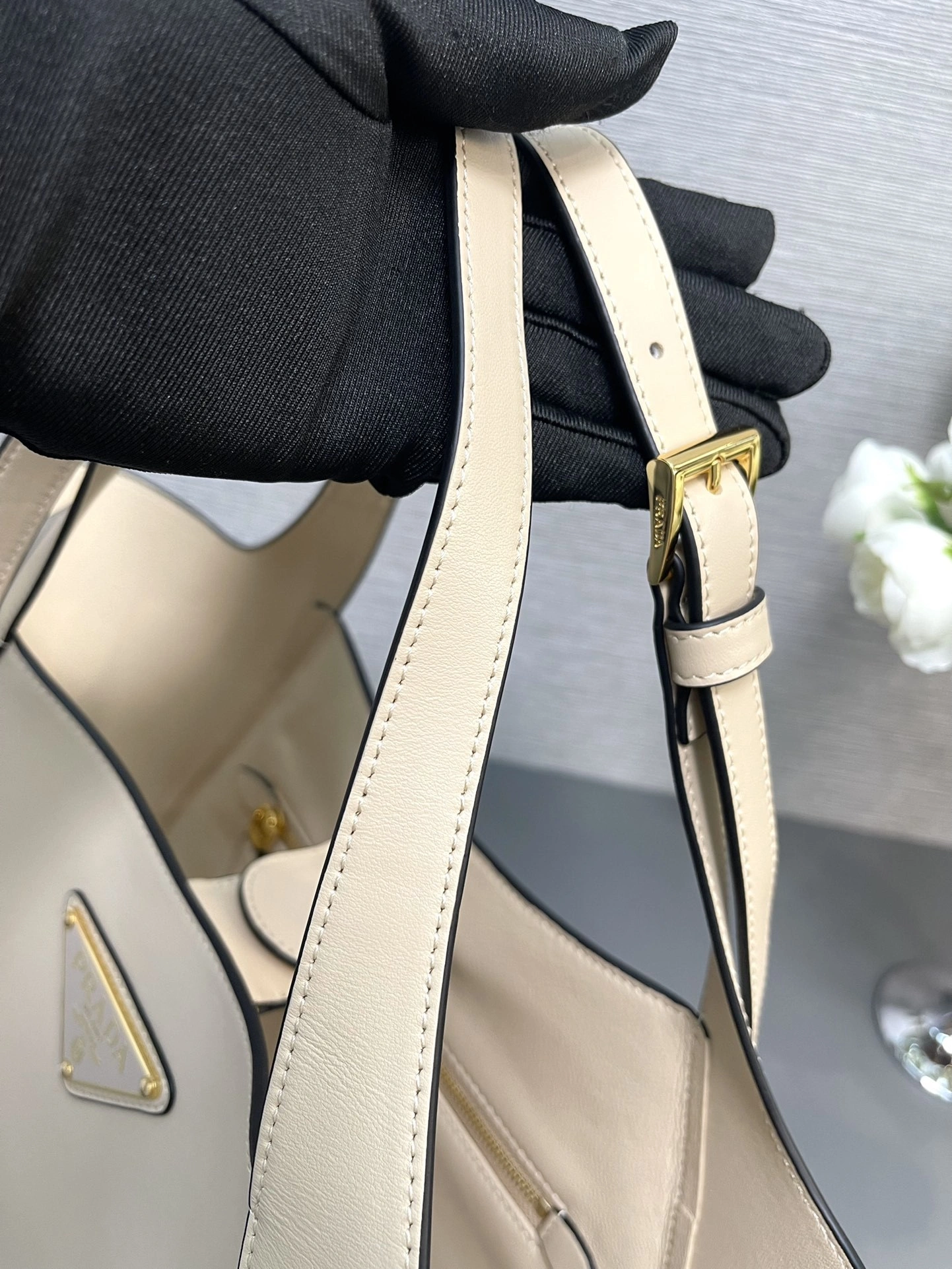 MOMO-- Pr141 1BG483_2AIX_F03MV_V_OOO Calfskin sheepskin item:D-B993K1022