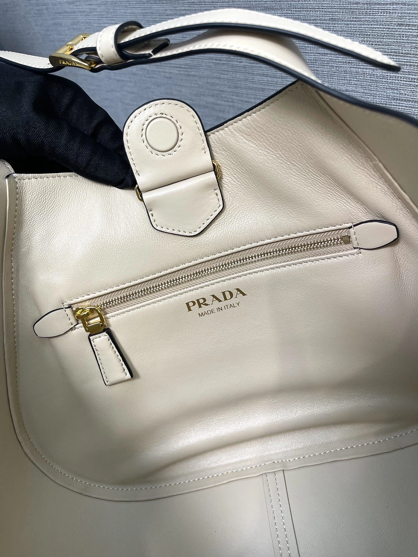 MOMO-- Pr141 1BG483_2AIX_F03MV_V_OOO Calfskin sheepskin item:D-B993K1022