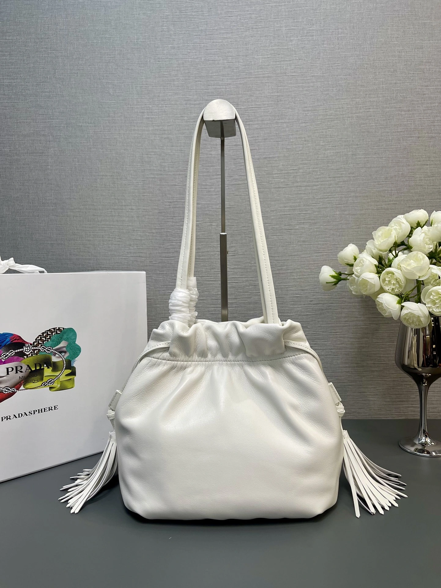 MOMO-- Pr141 1BG541_2DX8_F0009_V_OOO 1BG541_2DX8_F0009 sheepskin item:D-B063G2074