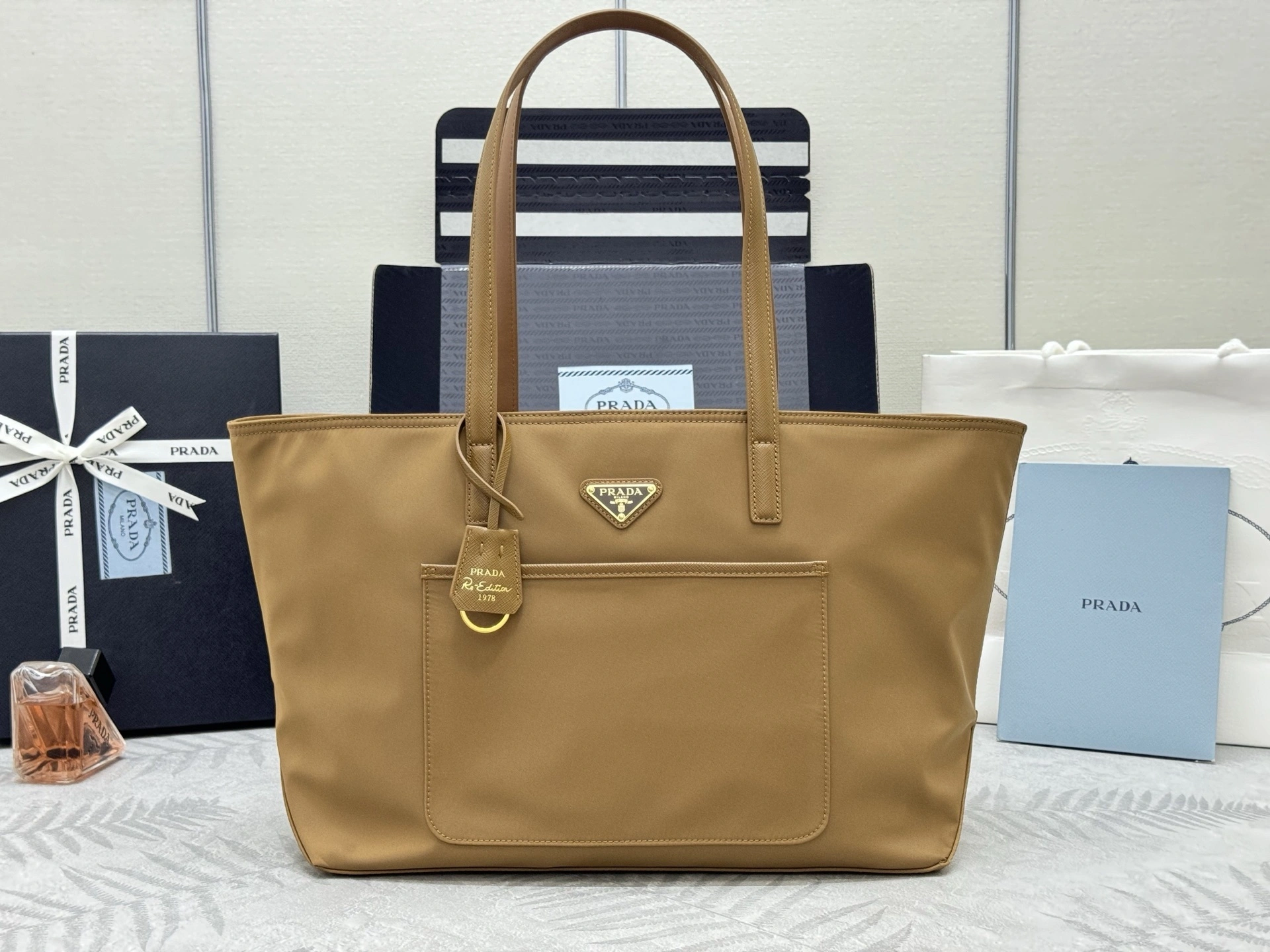 MOMO-- Pr141 1BG555_R064_F0134_V_OOO high quality version item:E-B000K0638