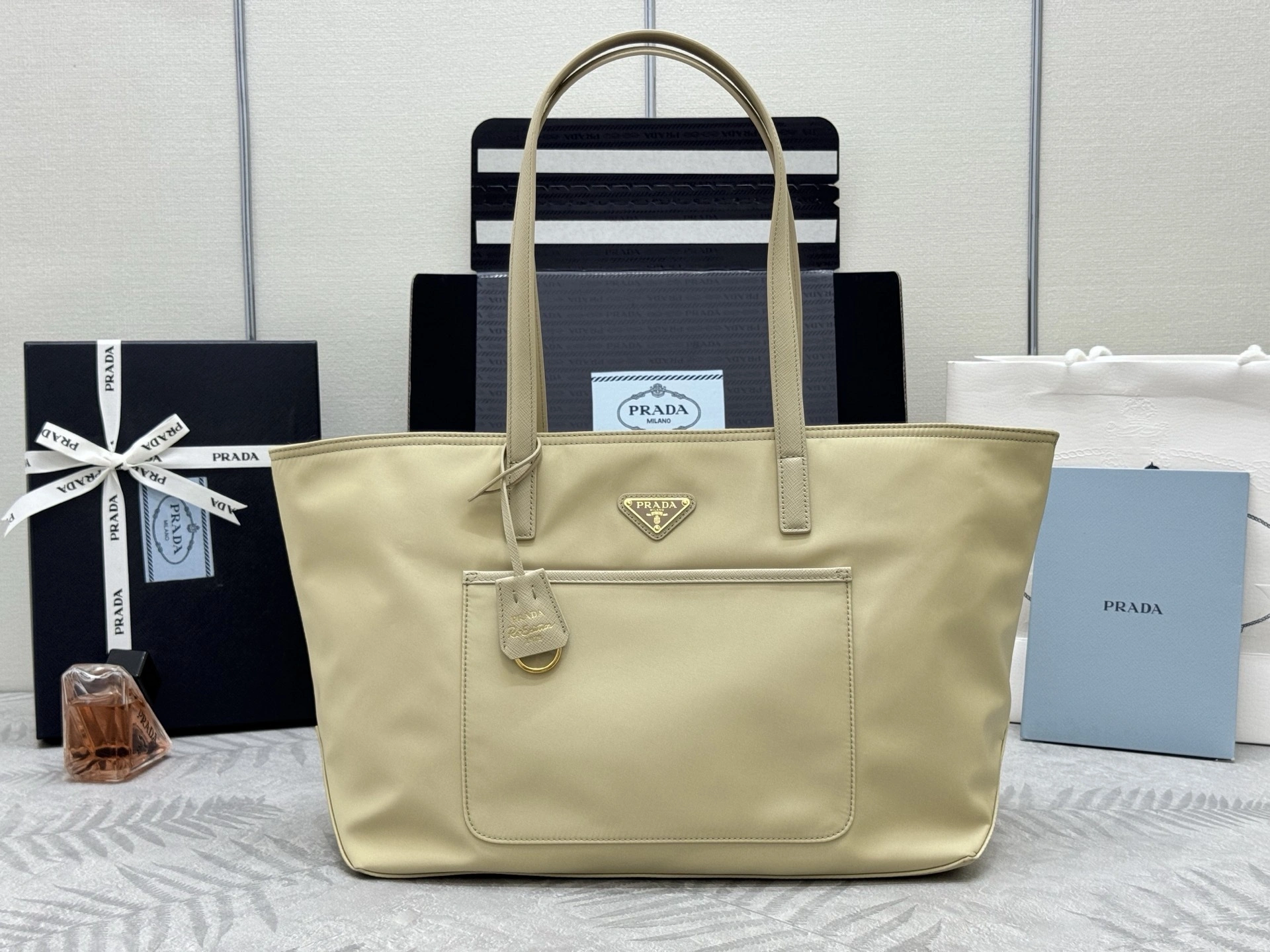 MOMO-- Pr141 1BG555_R064_F0F24_V_OOO high quality version item:E-B000K0637