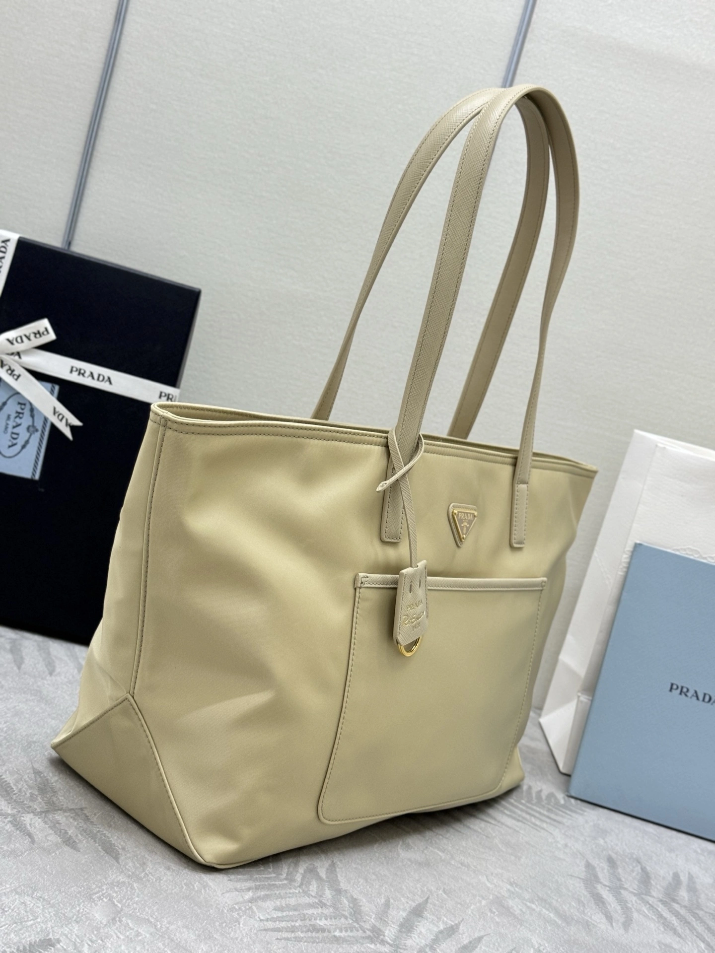 MOMO-- Pr141 1BG555_R064_F0F24_V_OOO high quality version item:E-B000K0637