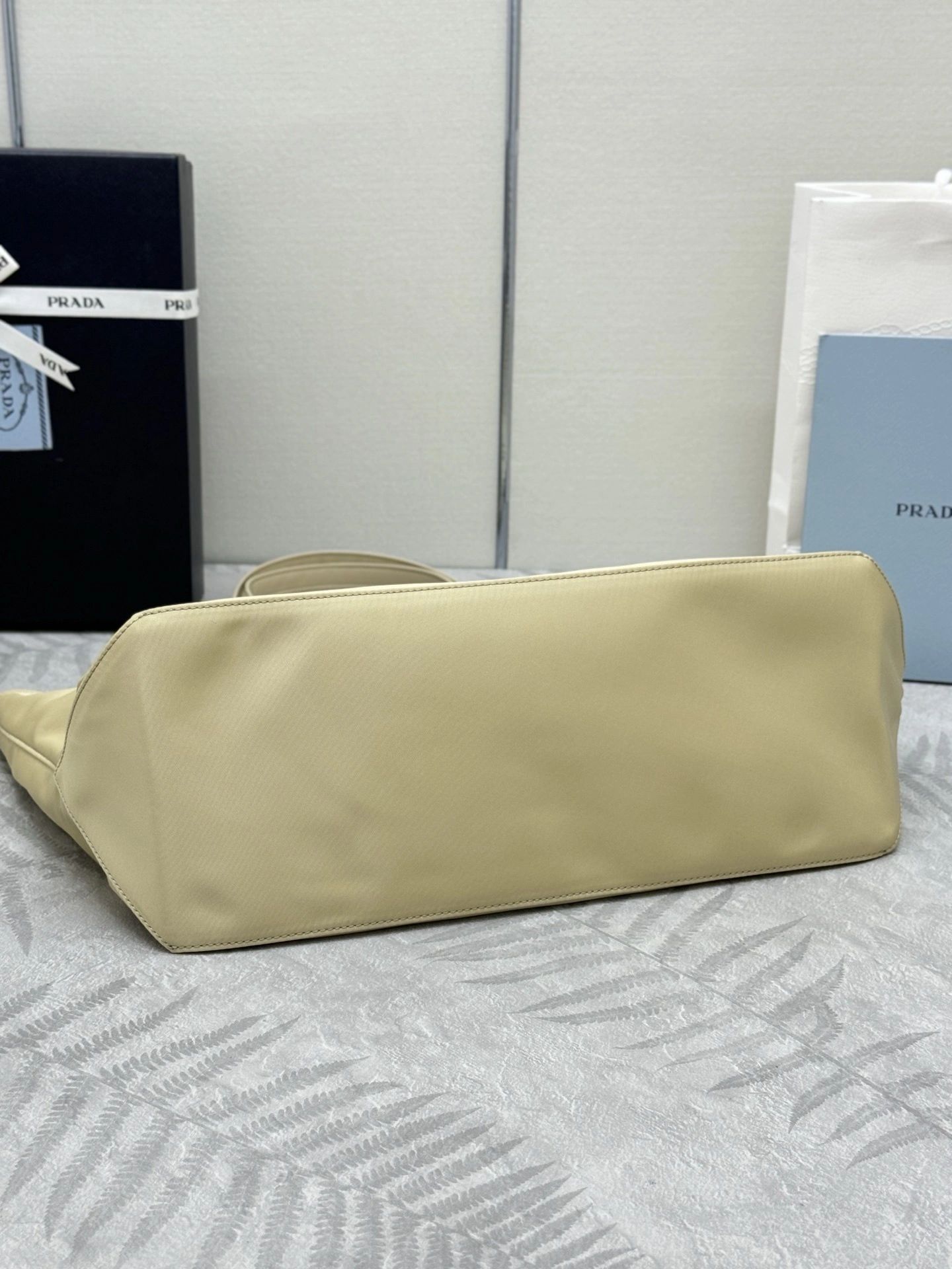 MOMO-- Pr141 1BG555_R064_F0F24_V_OOO high quality version item:E-B000K0637