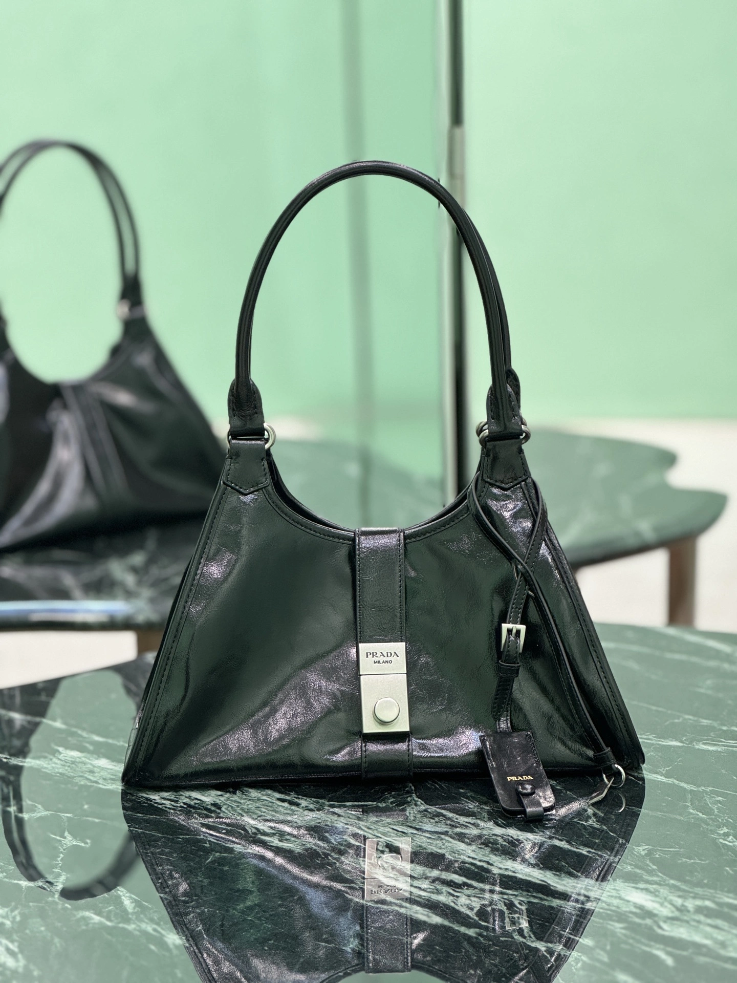 MOMO-- Pr141 1BG563_2CYR_F0002 high quality version waxed skin item:E-B225I1759