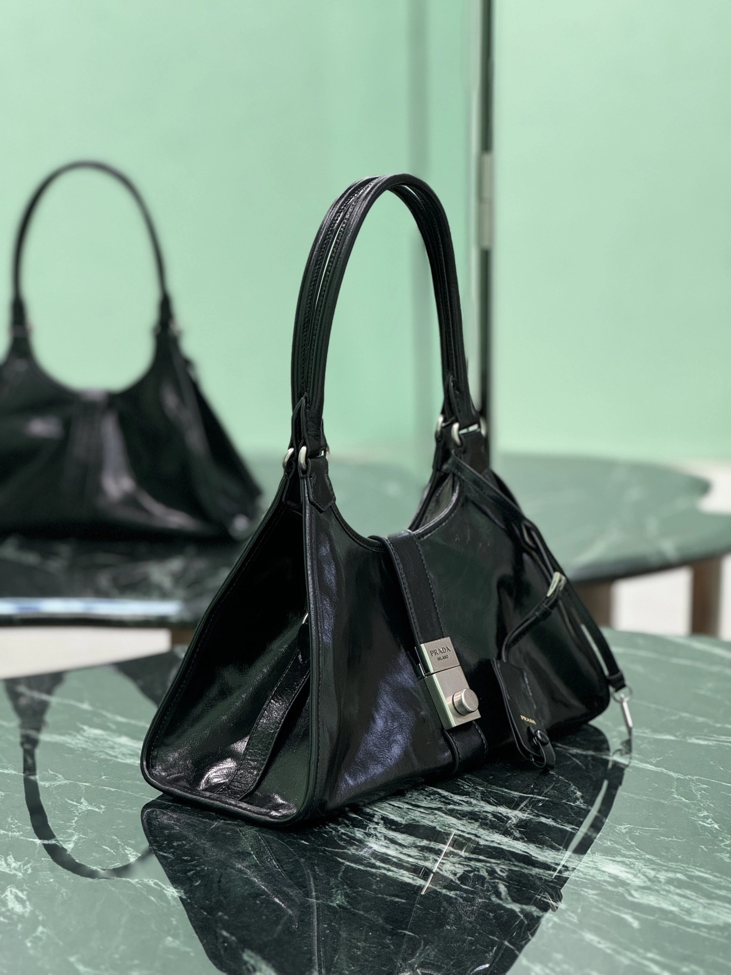 MOMO-- Pr141 1BG563_2CYR_F0002 high quality version waxed skin item:E-B225I1759