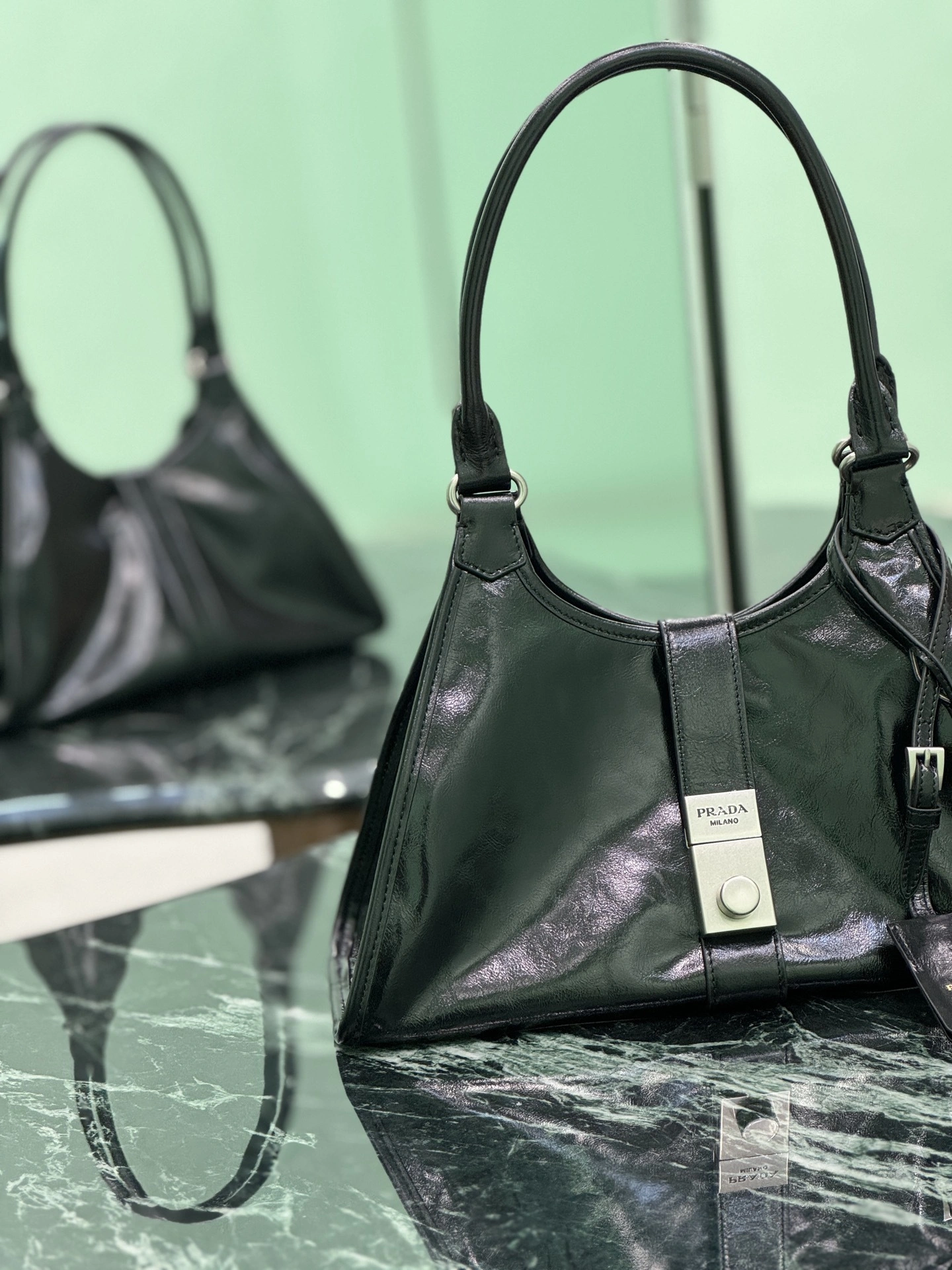 MOMO-- Pr141 1BG563_2CYR_F0002 high quality version waxed skin item:E-B225I1759