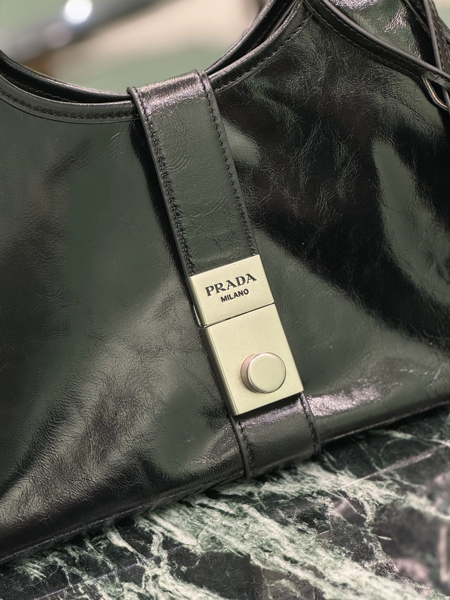 MOMO-- Pr141 1BG563_2CYR_F0002 high quality version waxed skin item:E-B225I1759