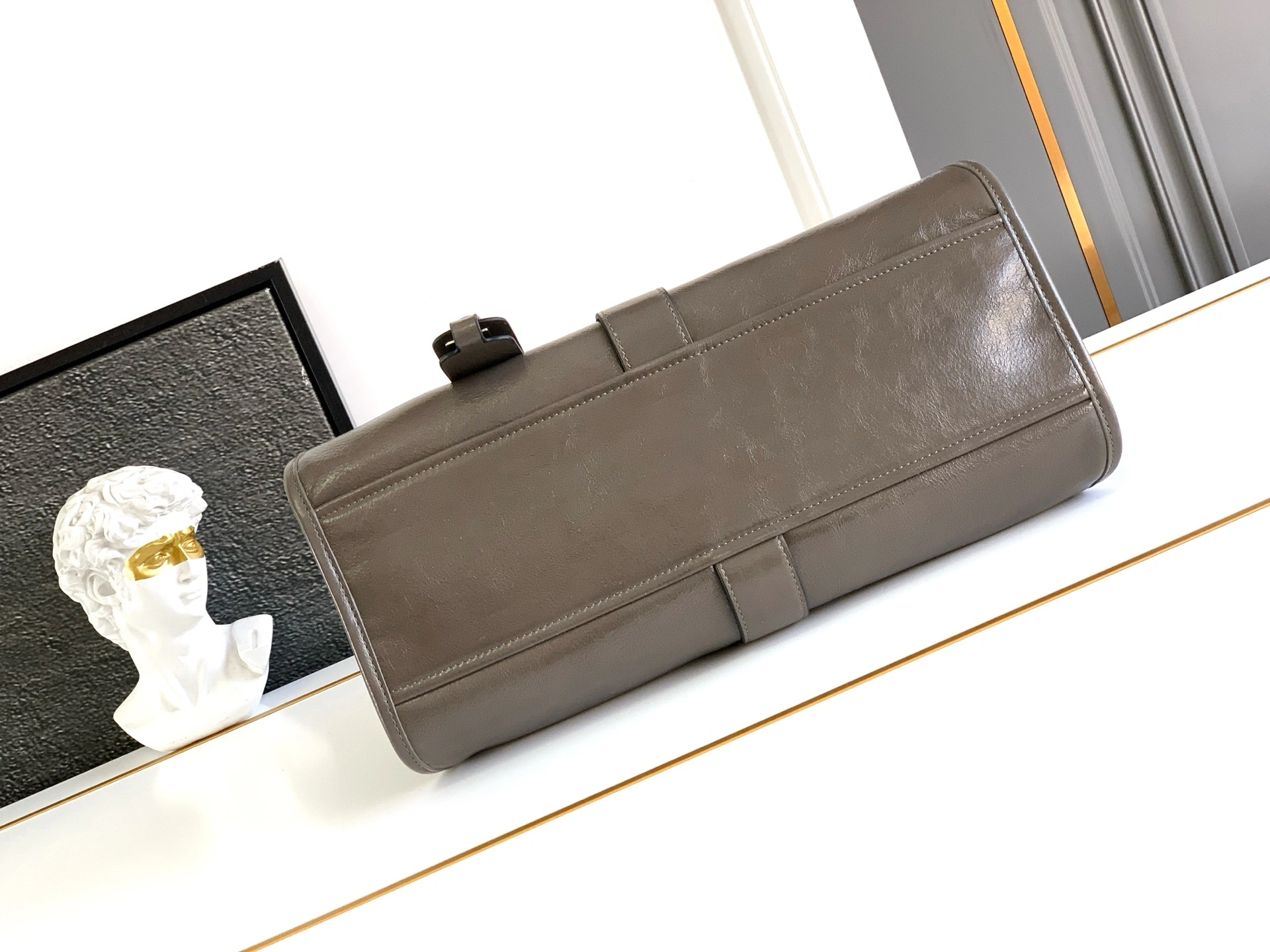 MOMO-- Pr141 1BG563_2CYR_F03SF waxed skin item:E-B177D1565