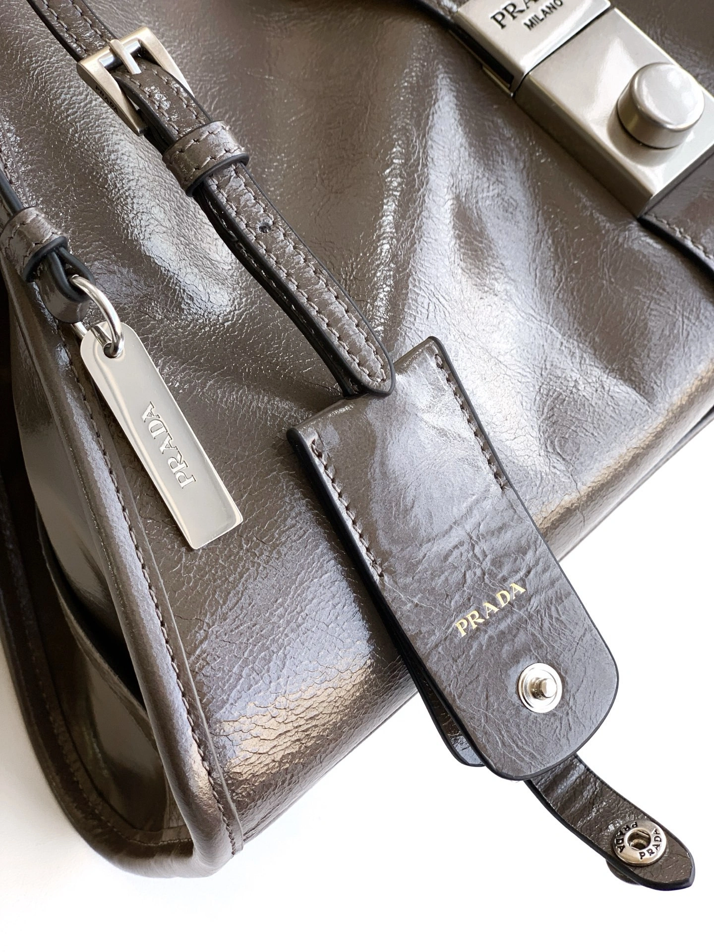 MOMO-- Pr141 1BG563_2CYR_F03SF waxed skin item:E-B177D1565
