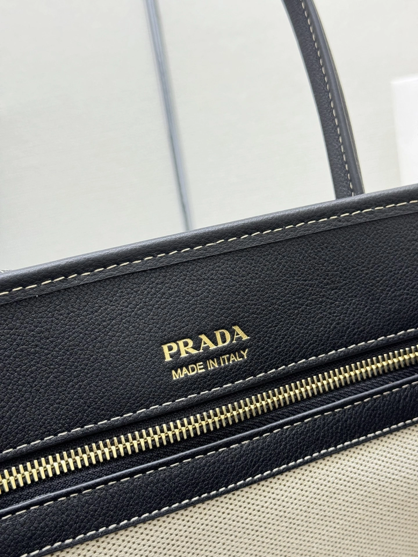 MOMO-- Pr141 1BG572_2HJA_F0I55 high quality version cowhide item:E-B000K0711