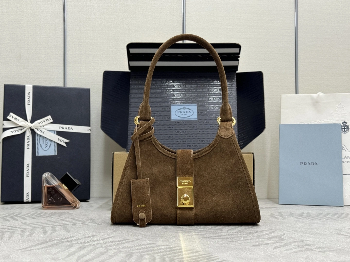 MOMO-- Pr141 1BG580_2C4S_F0324_V_OOM high quality version item:E-B000K0727