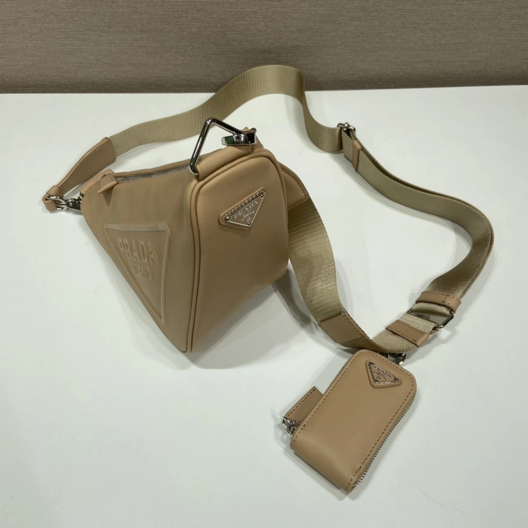 MOMO-- Pr141 1BH190_2BYA_F02YS_V_BRO high quality version item:D-B000K2224