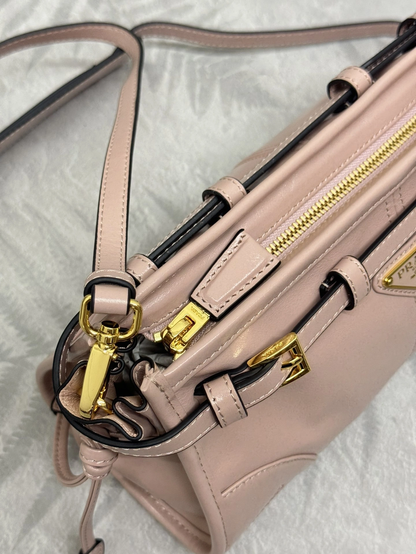 MOMO-- Pr141 1BH215_2CYR_F03ZN high quality version waxed skin item:E-B000K0714