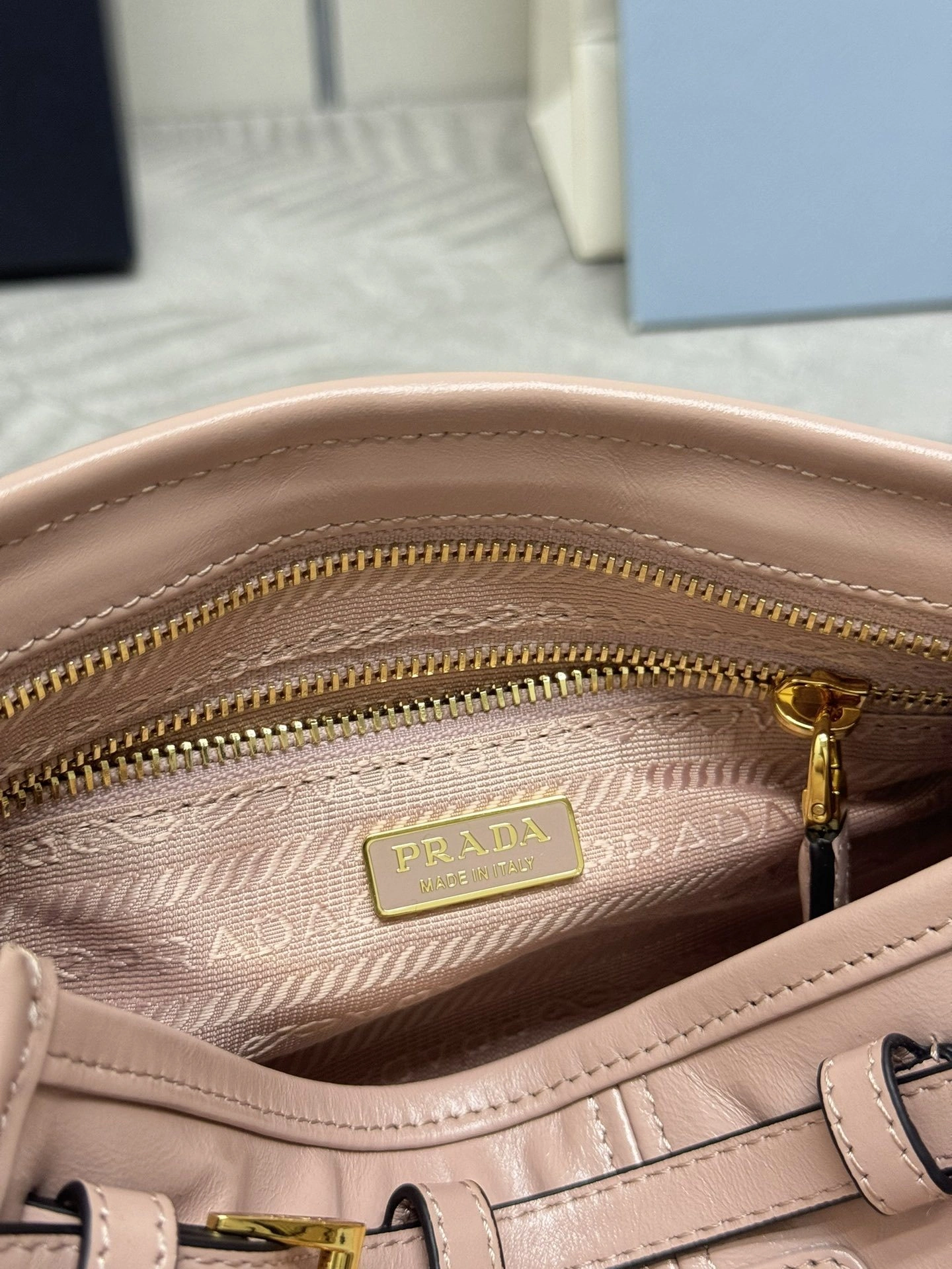 MOMO-- Pr141 1BH215_2CYR_F03ZN high quality version waxed skin item:E-B000K0714