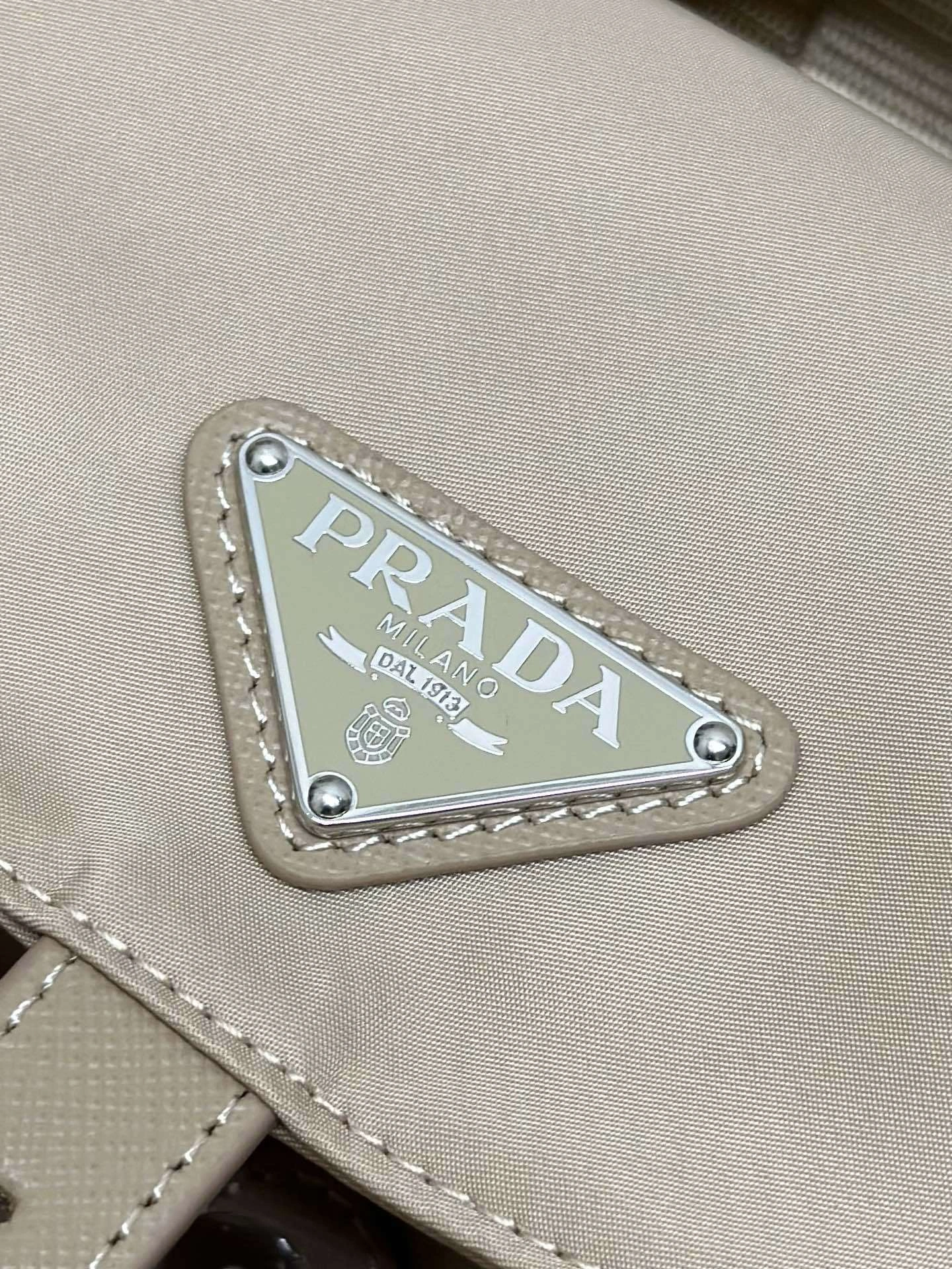 MOMO-- Pr141 1BZ811-RV44-F0F24-V-OTO high quality version item:E-B000K0716