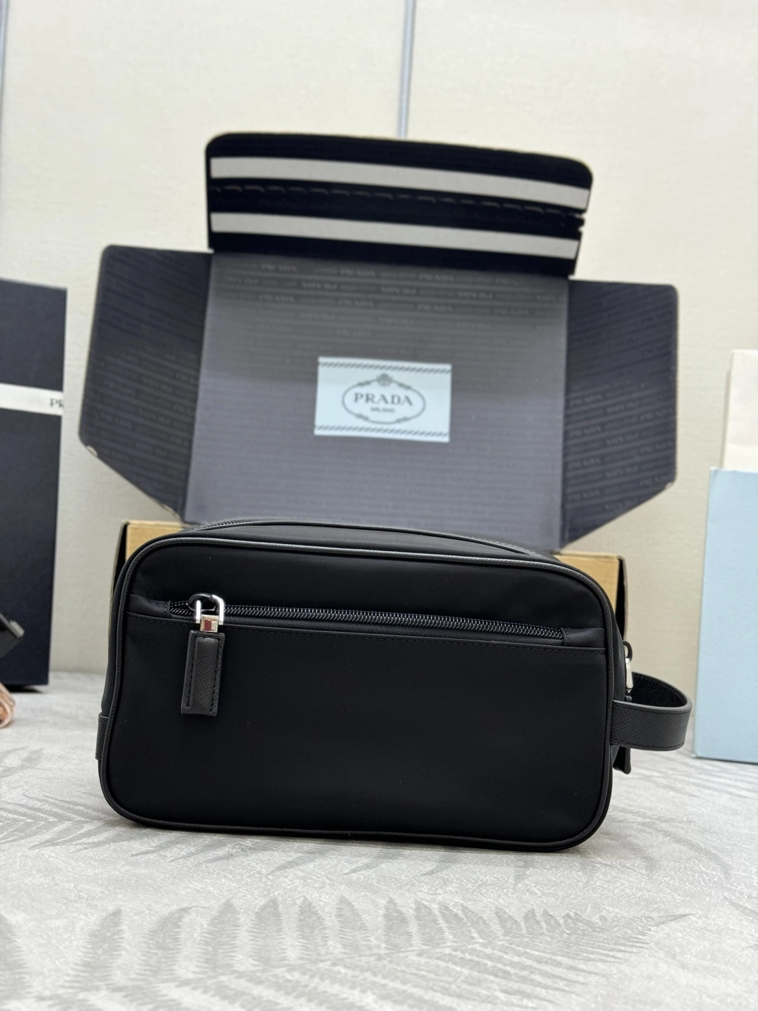 MOMO-- Pr141 2NA8192DMH-F0002 high quality version item:E-B000K0732
