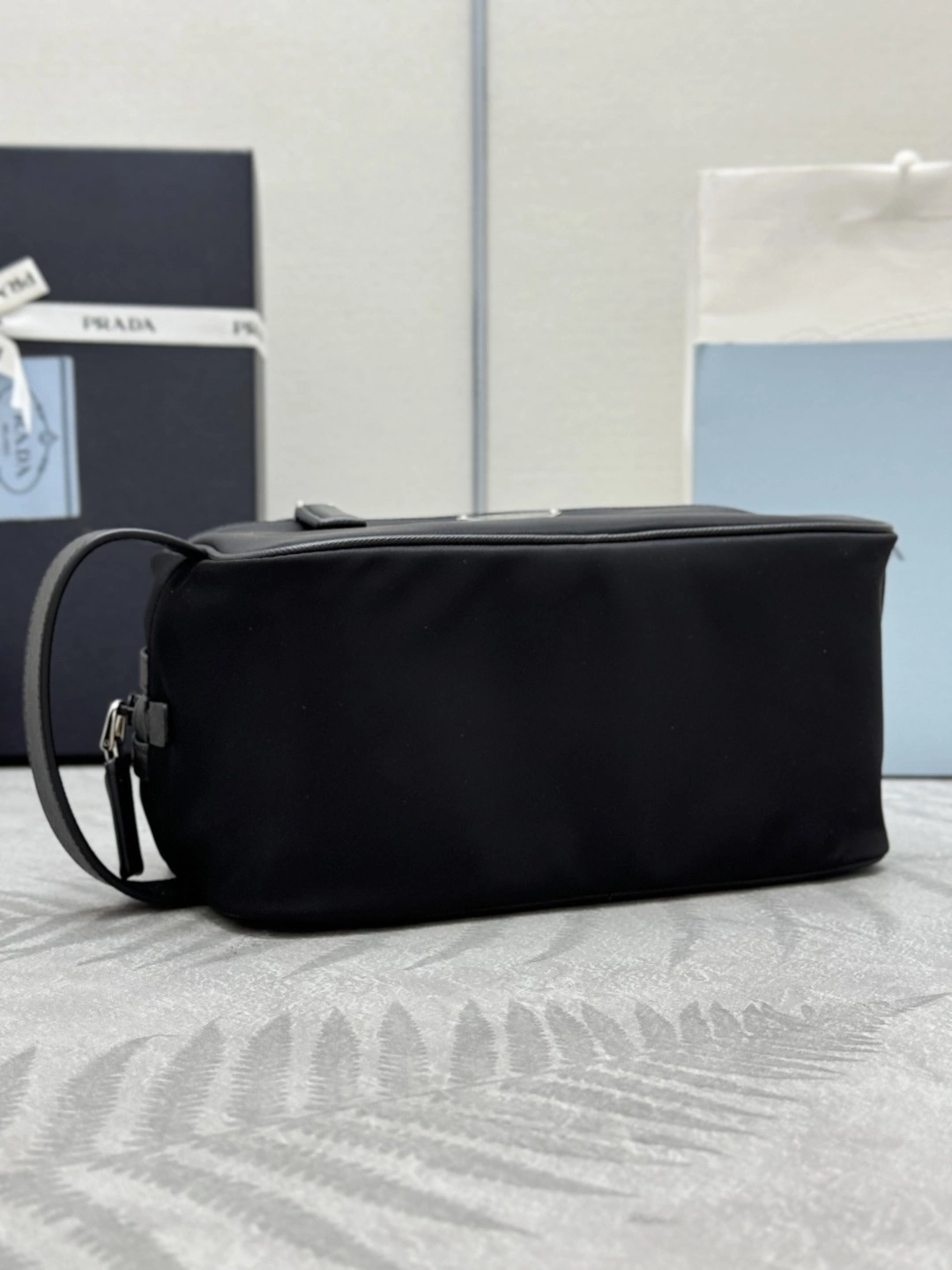 MOMO-- Pr141 2NA8192DMH-F0002 high quality version item:E-B000K0732