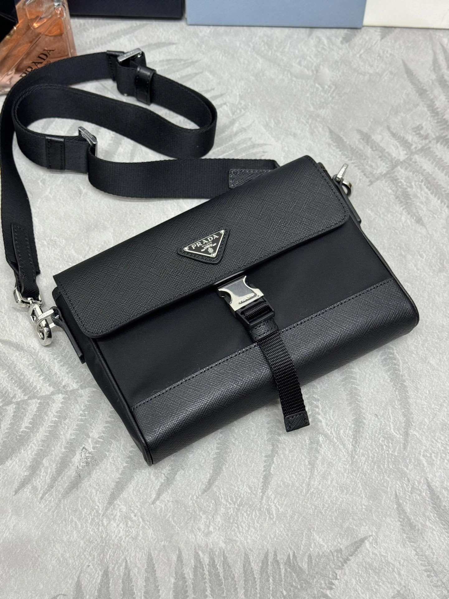 MOMO-- Pr141 2VD053_2DMH_F0002_V_OOO high quality version item:D-B000K2006