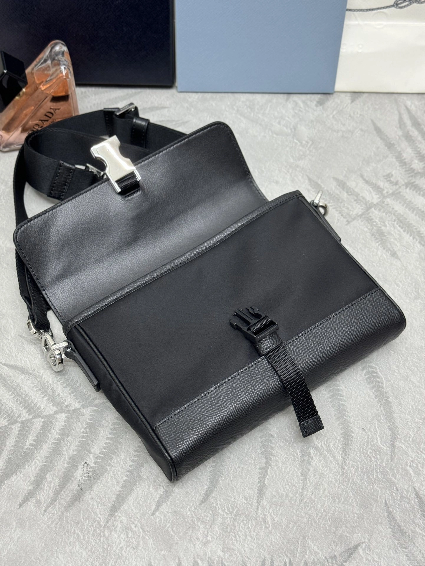 MOMO-- Pr141 2VD053_2DMH_F0002_V_OOO high quality version item:D-B000K2006