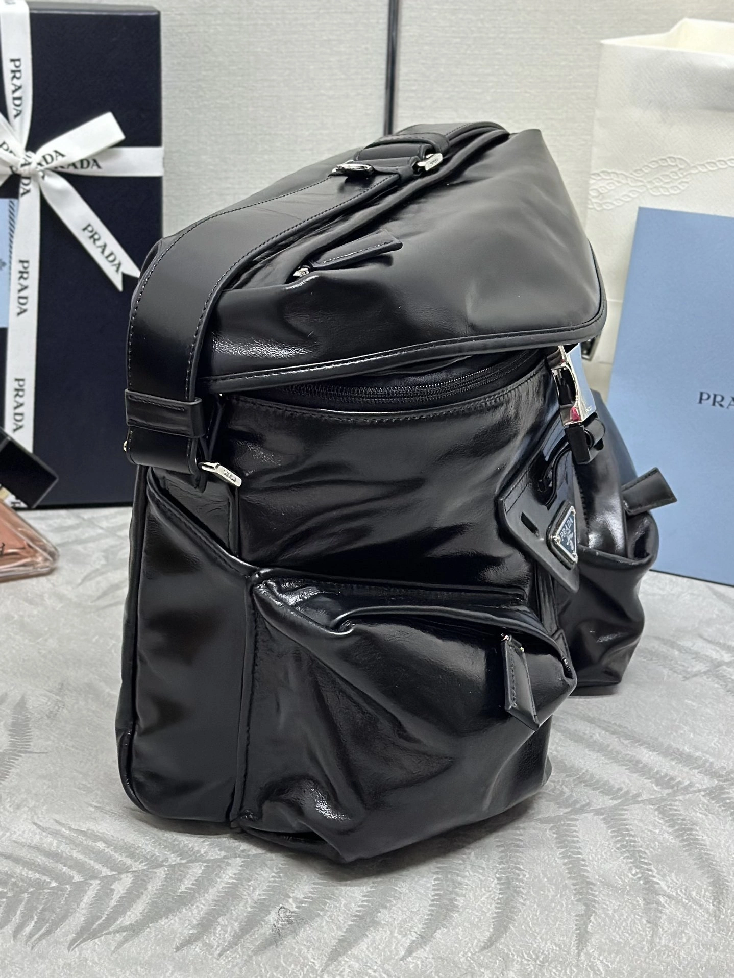 MOMO-- Pr141 2VD062_2CX7_F0002 waxed skin cowhide item:D-B184G2704