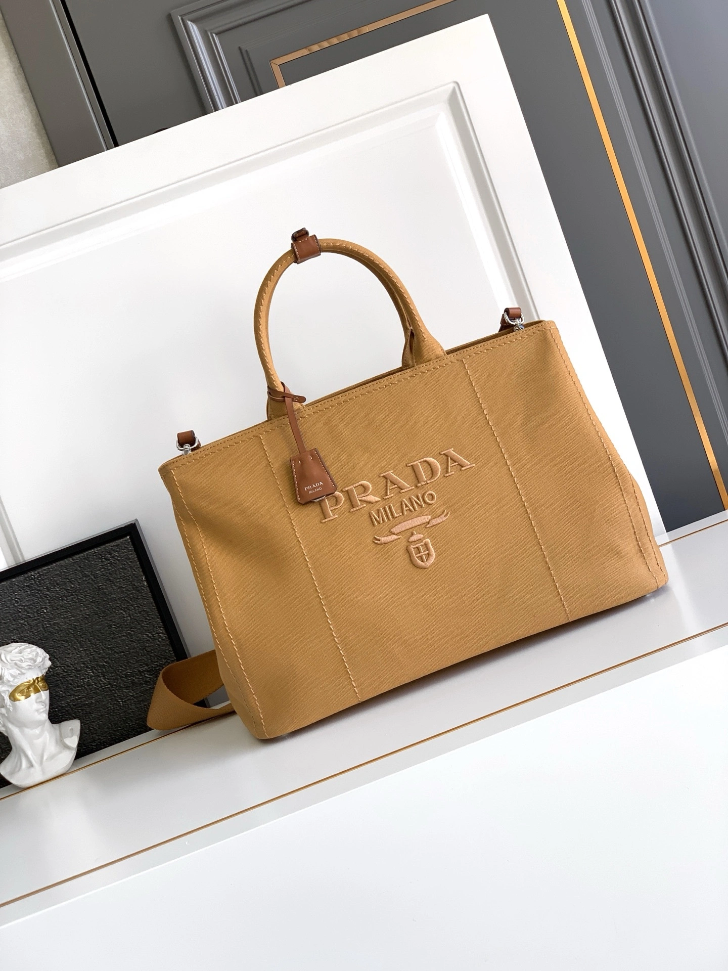 MOMO-- Pr141 2VG131_2CYA_F04MO high quality version item:E-B177H2718