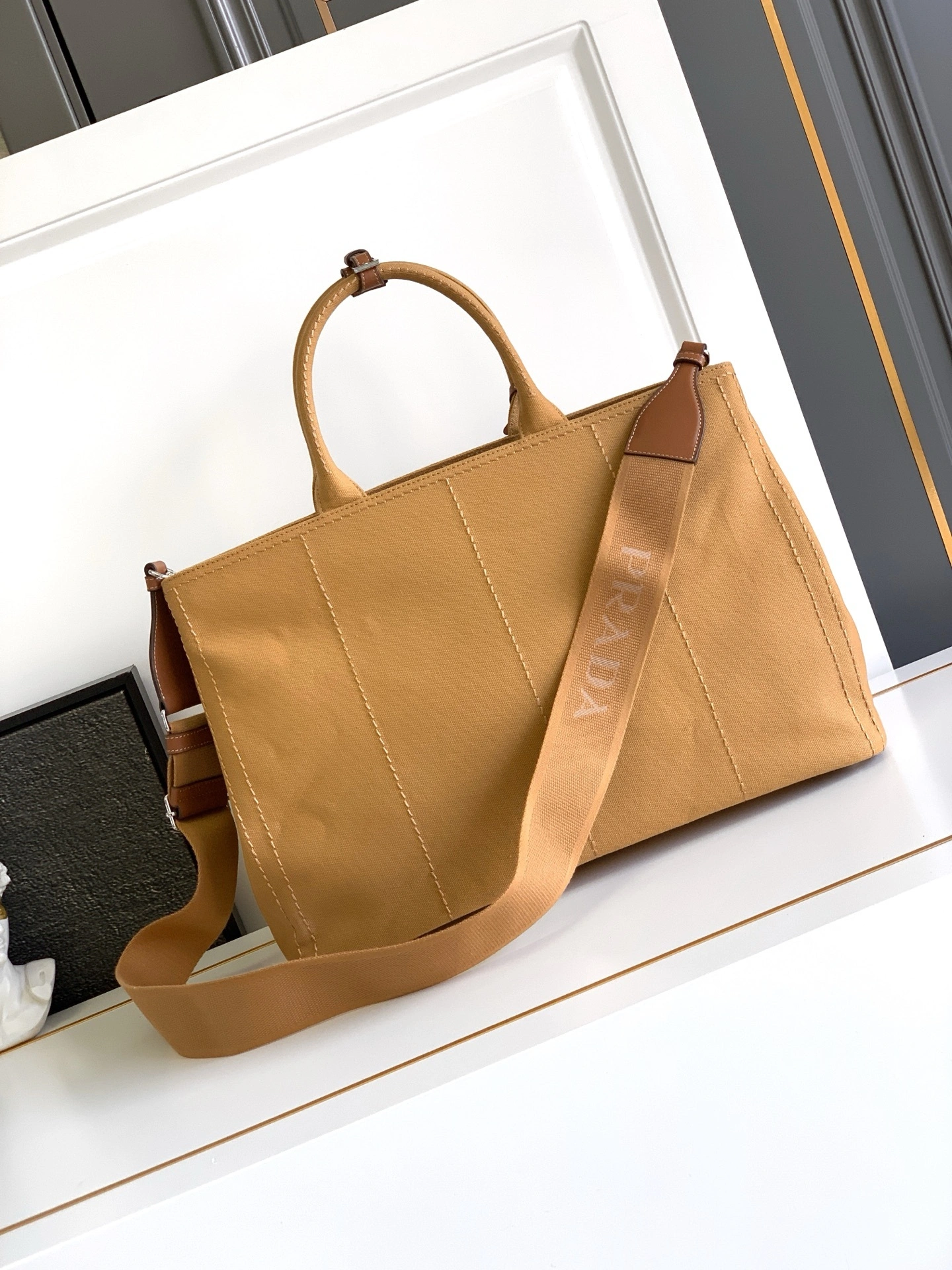 MOMO-- Pr141 2VG131_2CYA_F04MO high quality version item:E-B177H2718