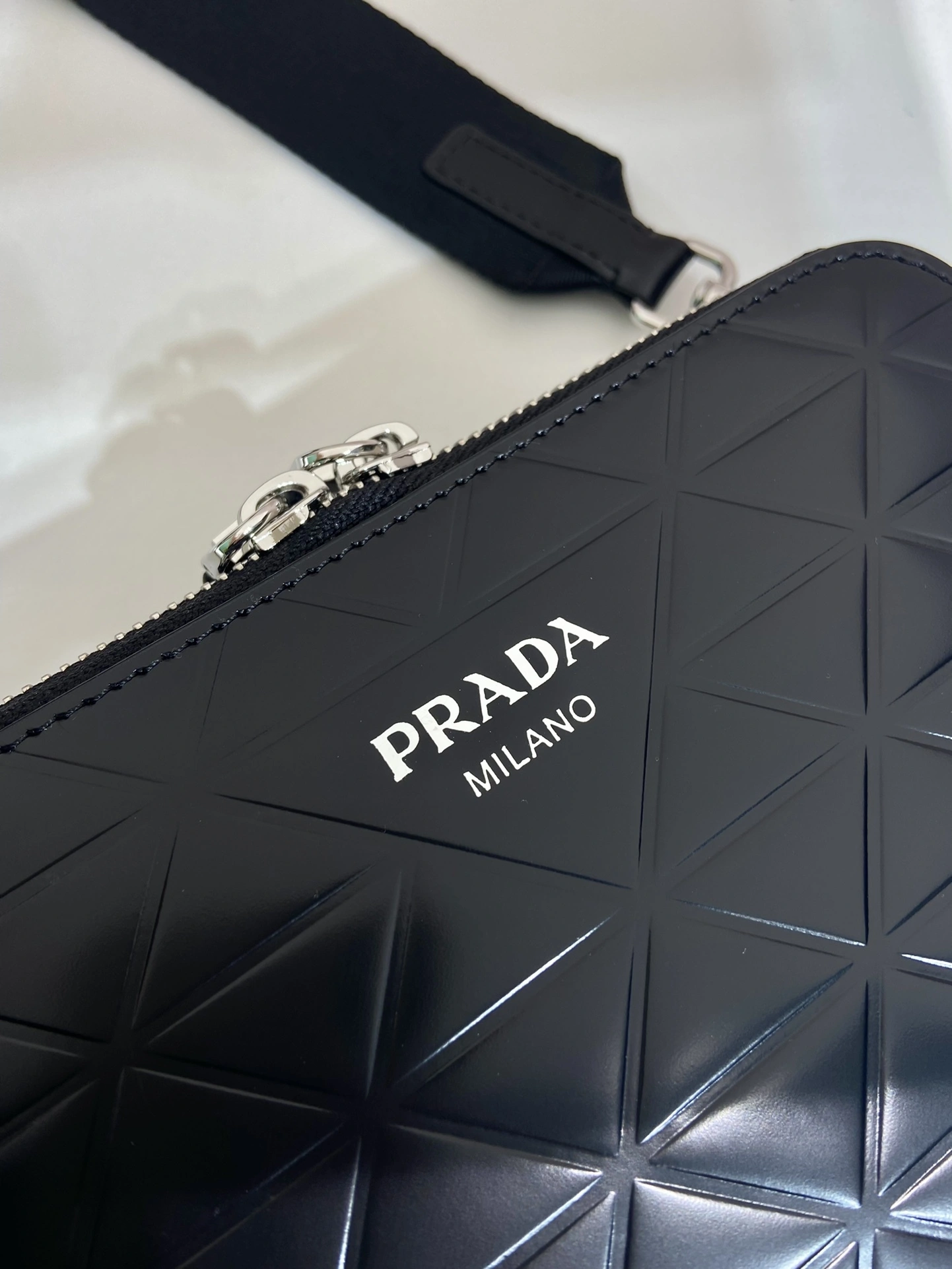 MOMO-- Pr141 2VH070_ZO6_F0002_V_ZMT high quality version Brique item:D-B000K2005