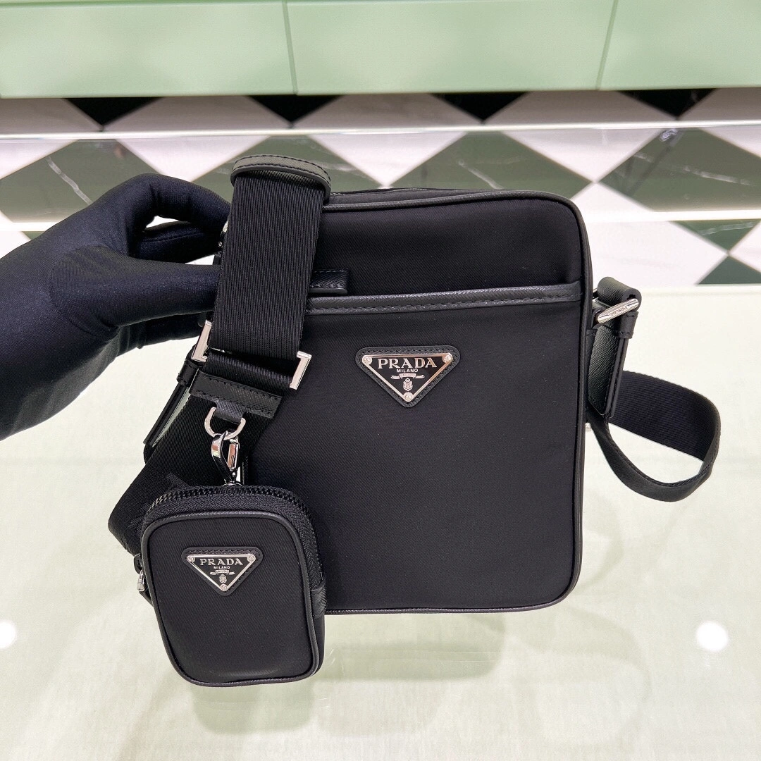 &MOMO-- Pr141 2VH112-2DMH-F0002-WOO Saffiano cowhide item:D-B340G2072