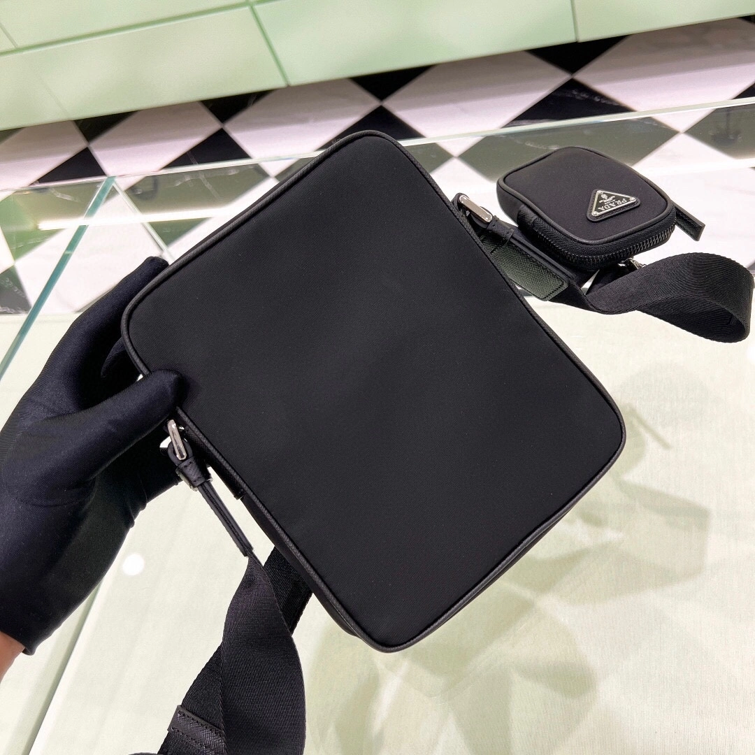 &MOMO-- Pr141 2VH112-2DMH-F0002-WOO Saffiano cowhide item:D-B340G2072