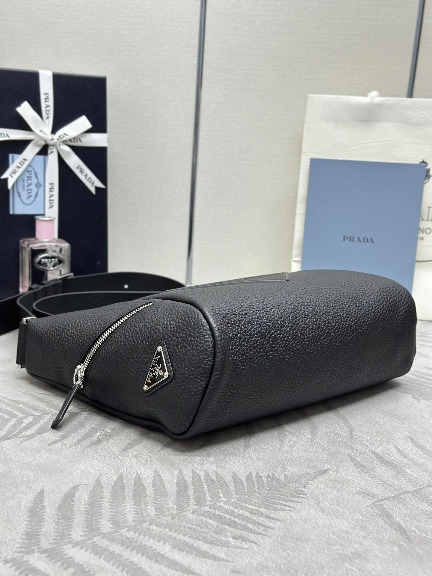 MOMO-- Pr141 2VH165_2BBE_F0002 high quality version item:E-B000K0605