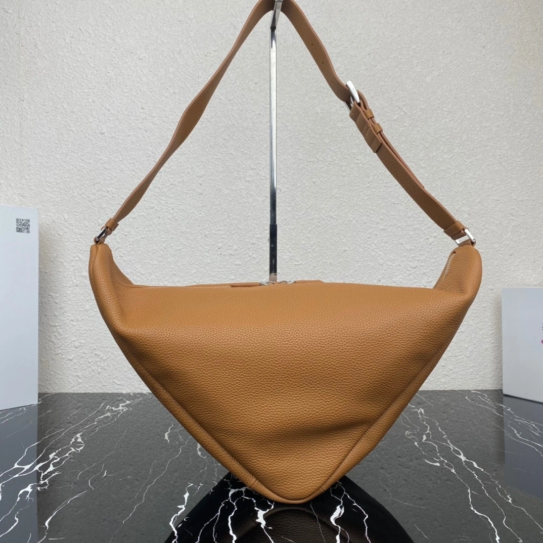 MOMO-- Pr141 2VY007_2BBE_F098L_V_DLO high quality version item:D-B063K2018