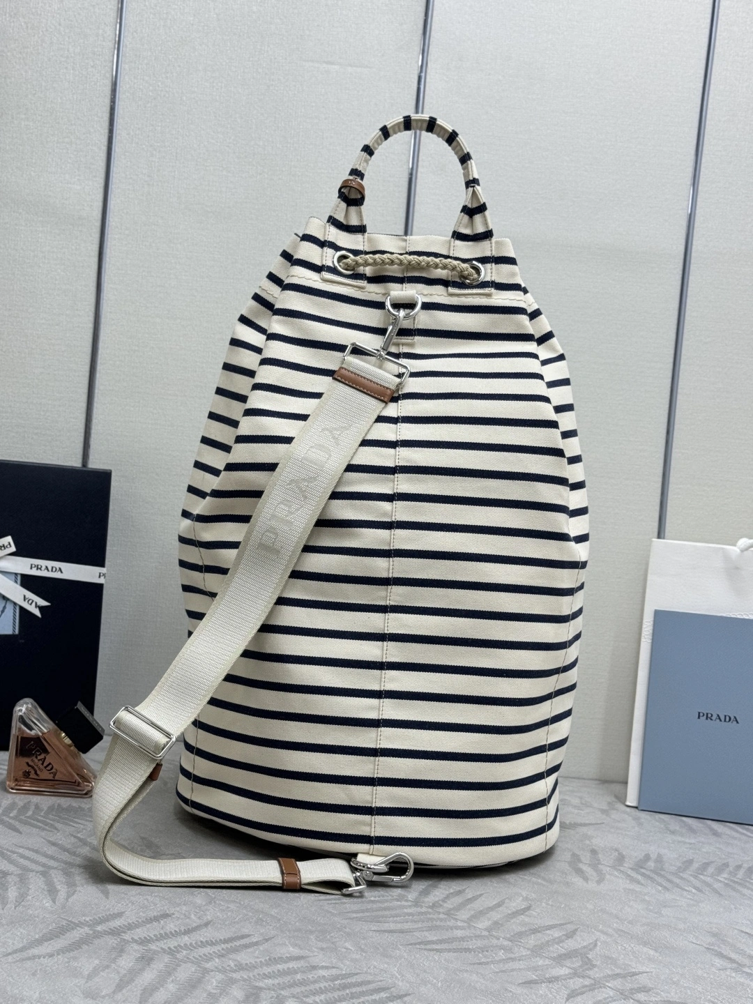 MOMO-- Pr141 2VY011_2HJN_F0C56_V_OOO high quality version item:E-B000K0731
