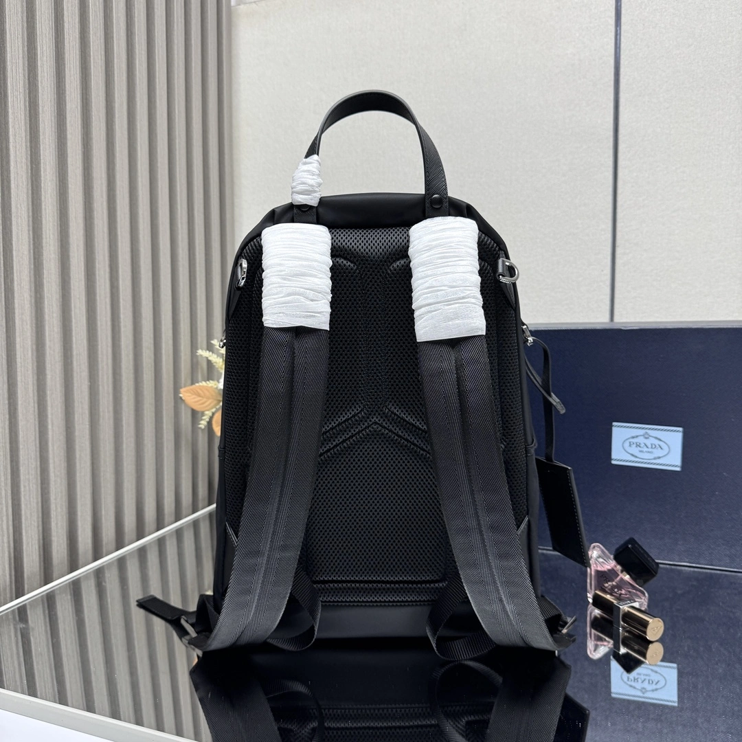 MOMO-- Pr141 2VZ066-973-F0002-V-HOL high quality version item:E-B177I2133