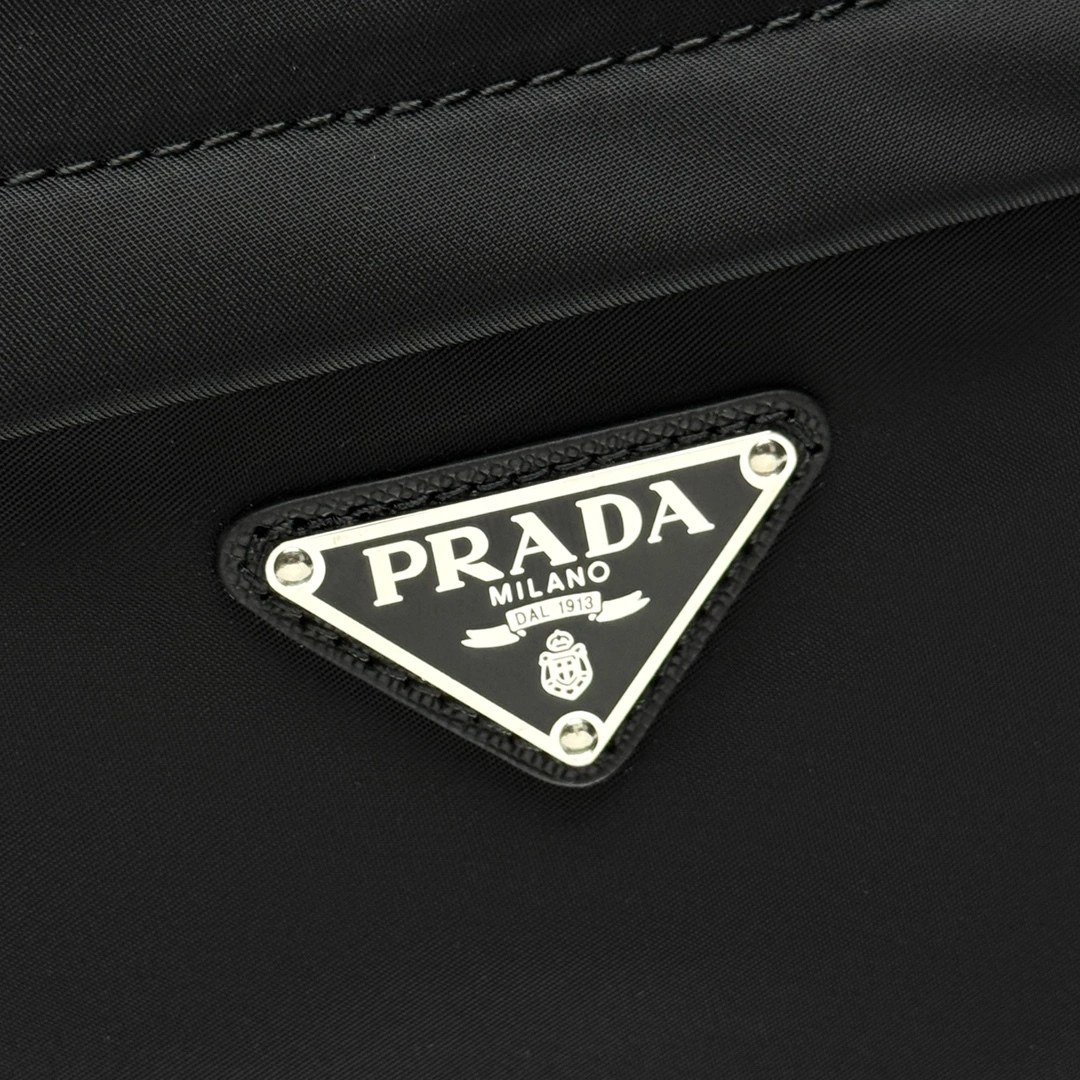 MOMO-- Pr141 2VZ066-973-F0002-V-HOL high quality version item:E-B177I2133