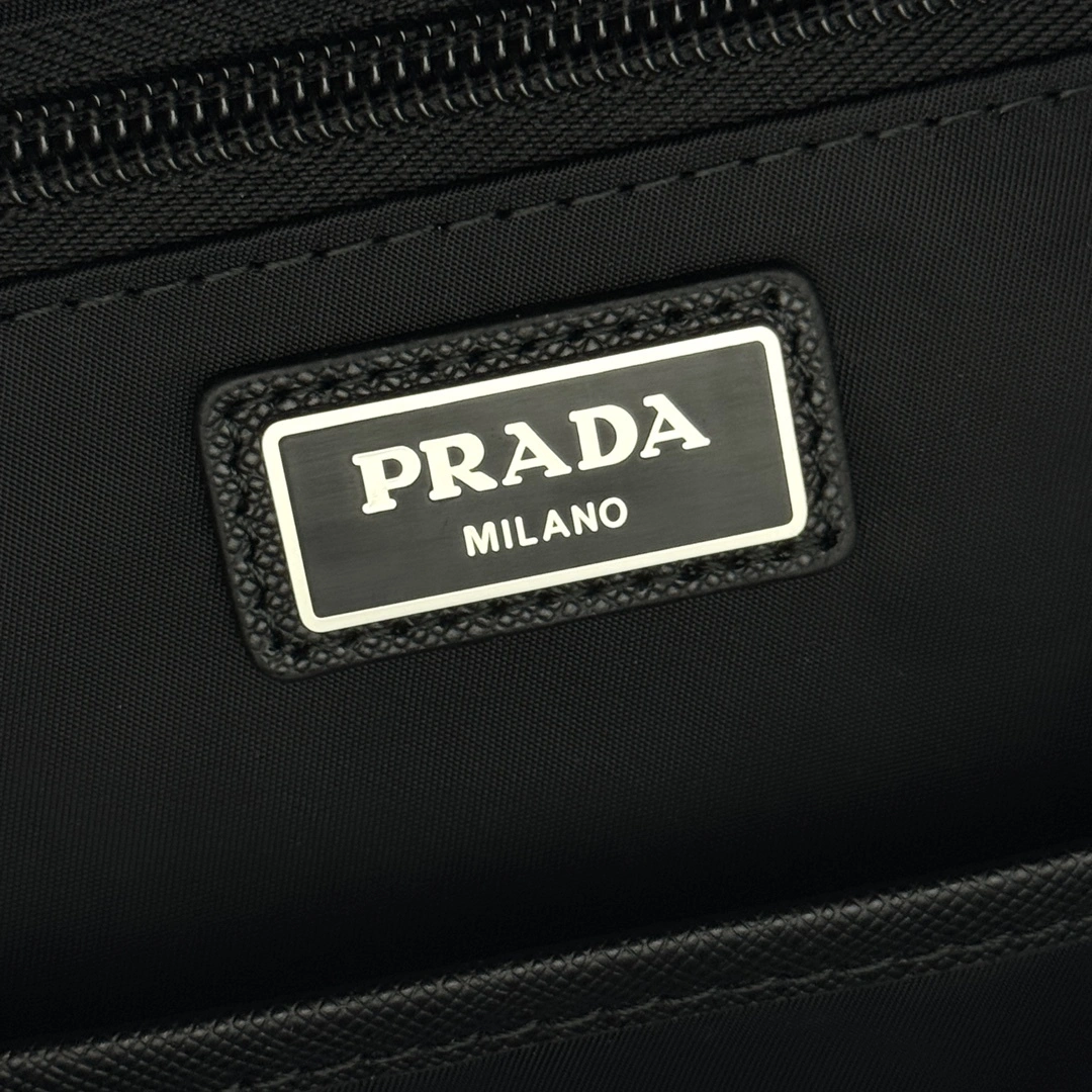 MOMO-- Pr141 2VZ066-973-F0002-V-HOL high quality version item:E-B177I2133