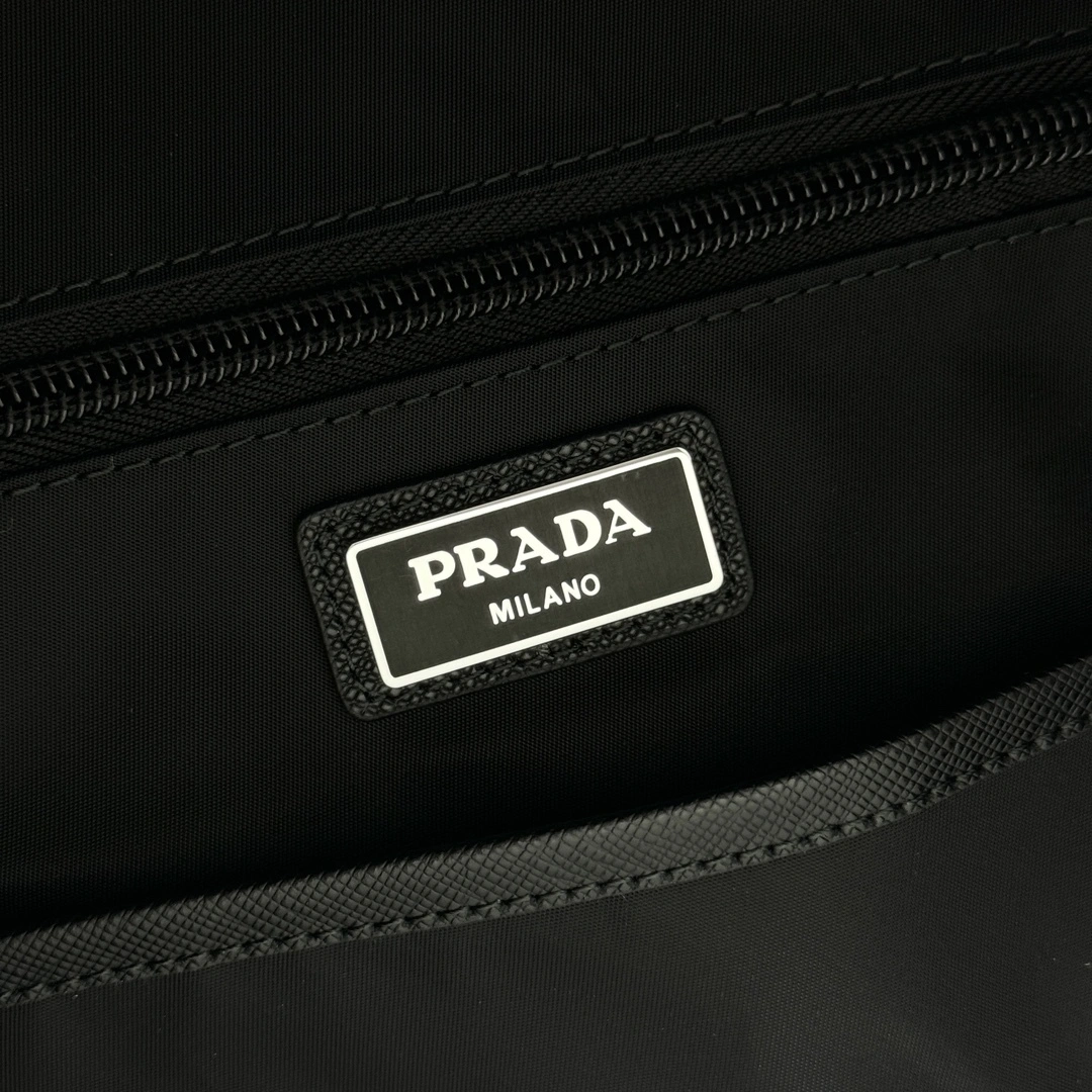 MOMO-- Pr141 2VZ066-973-F0002-V-HOY high quality version item:E-B177I2134