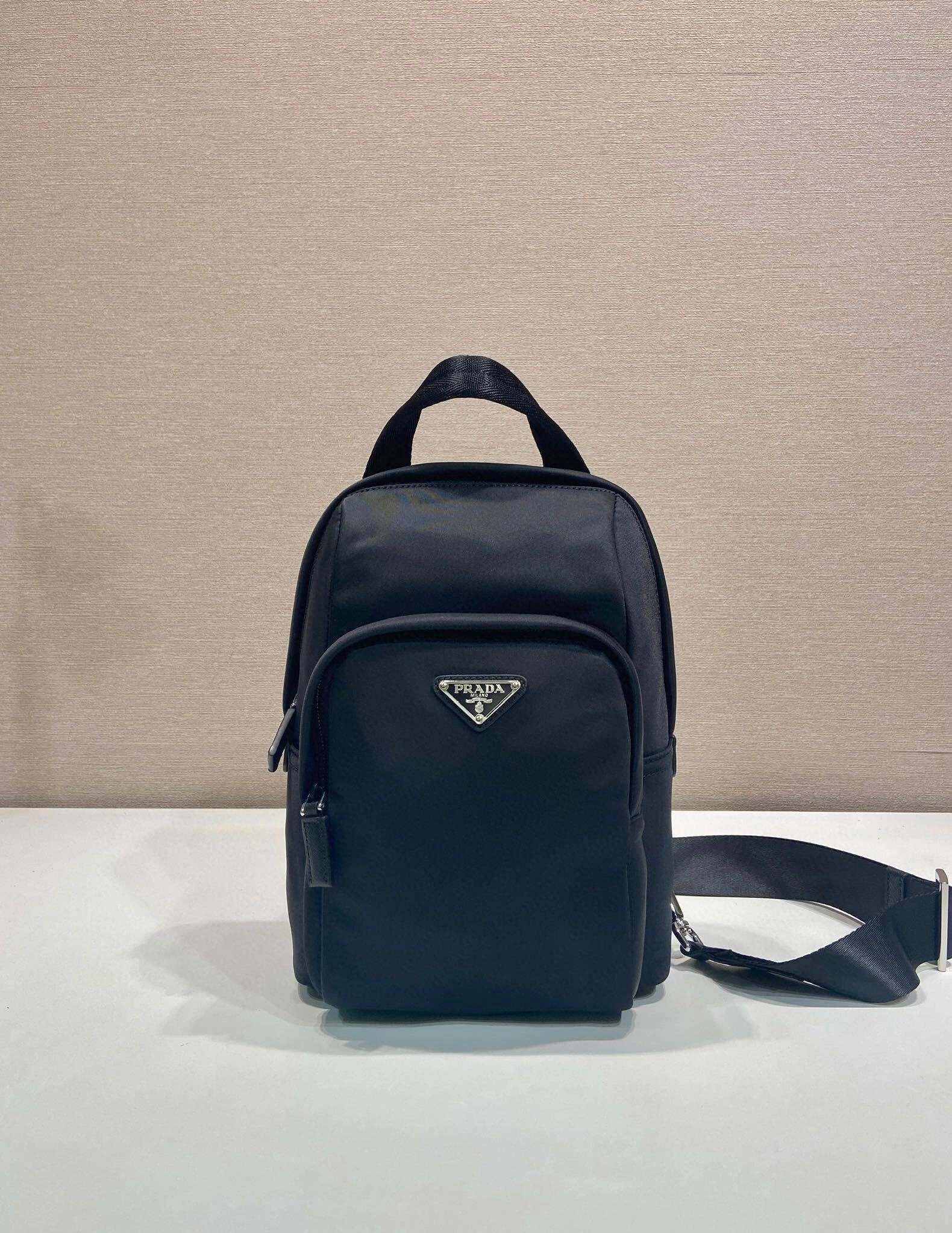 MOMO-- Pr141 2VZ116_2DMG_F0002 high quality version item:E-B177H2546