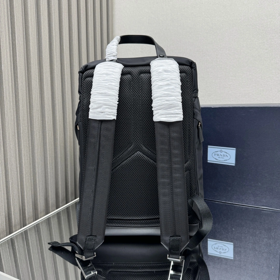 MOMO-- Pr141 2VZ135-2DMG-F0002-V-HOL high quality version item:E-B000I2137