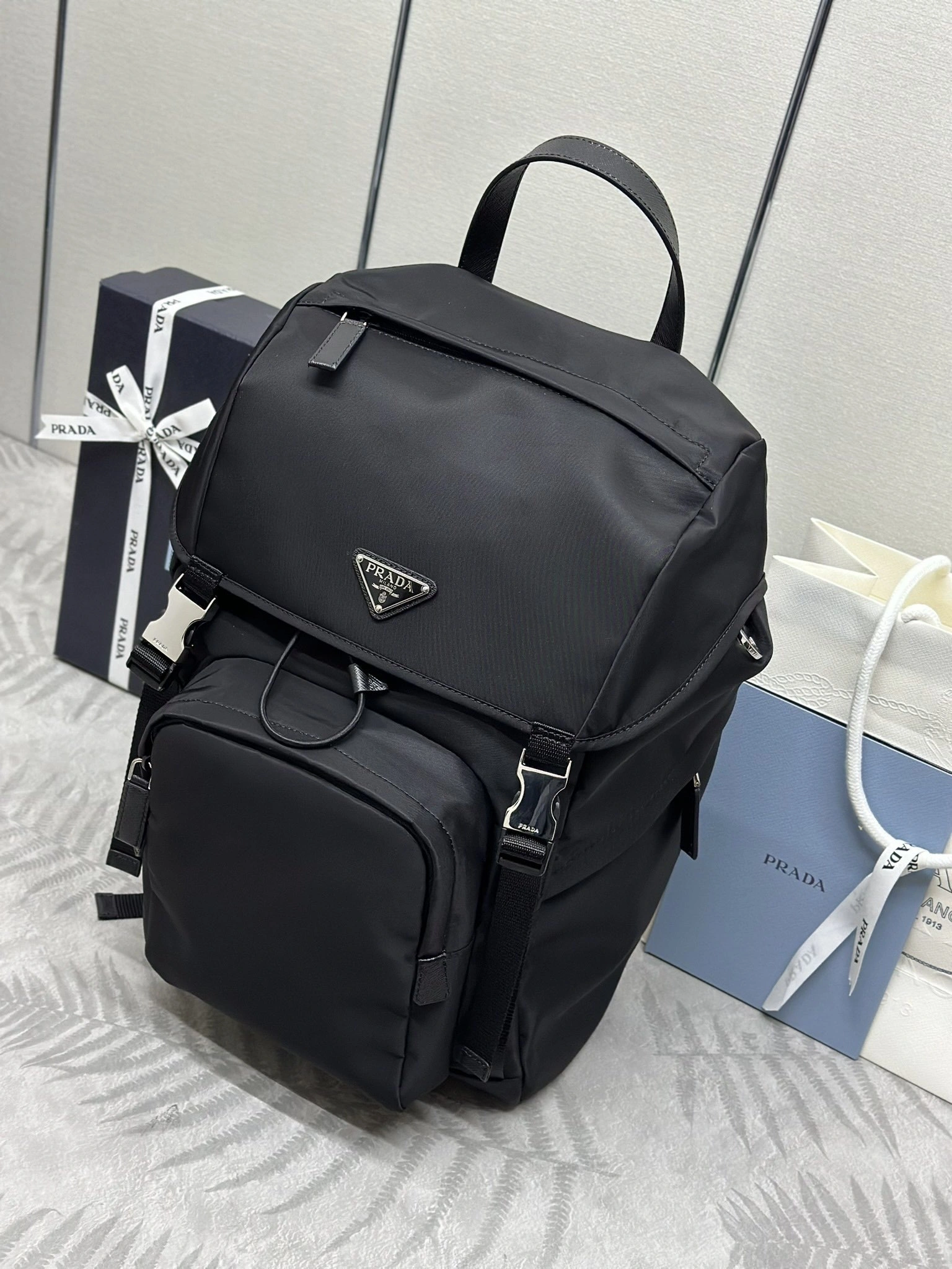 &MOMO-- Pr141 2VZ135_2DMG_F0002_V_HOL high quality version item:D-B000K2012