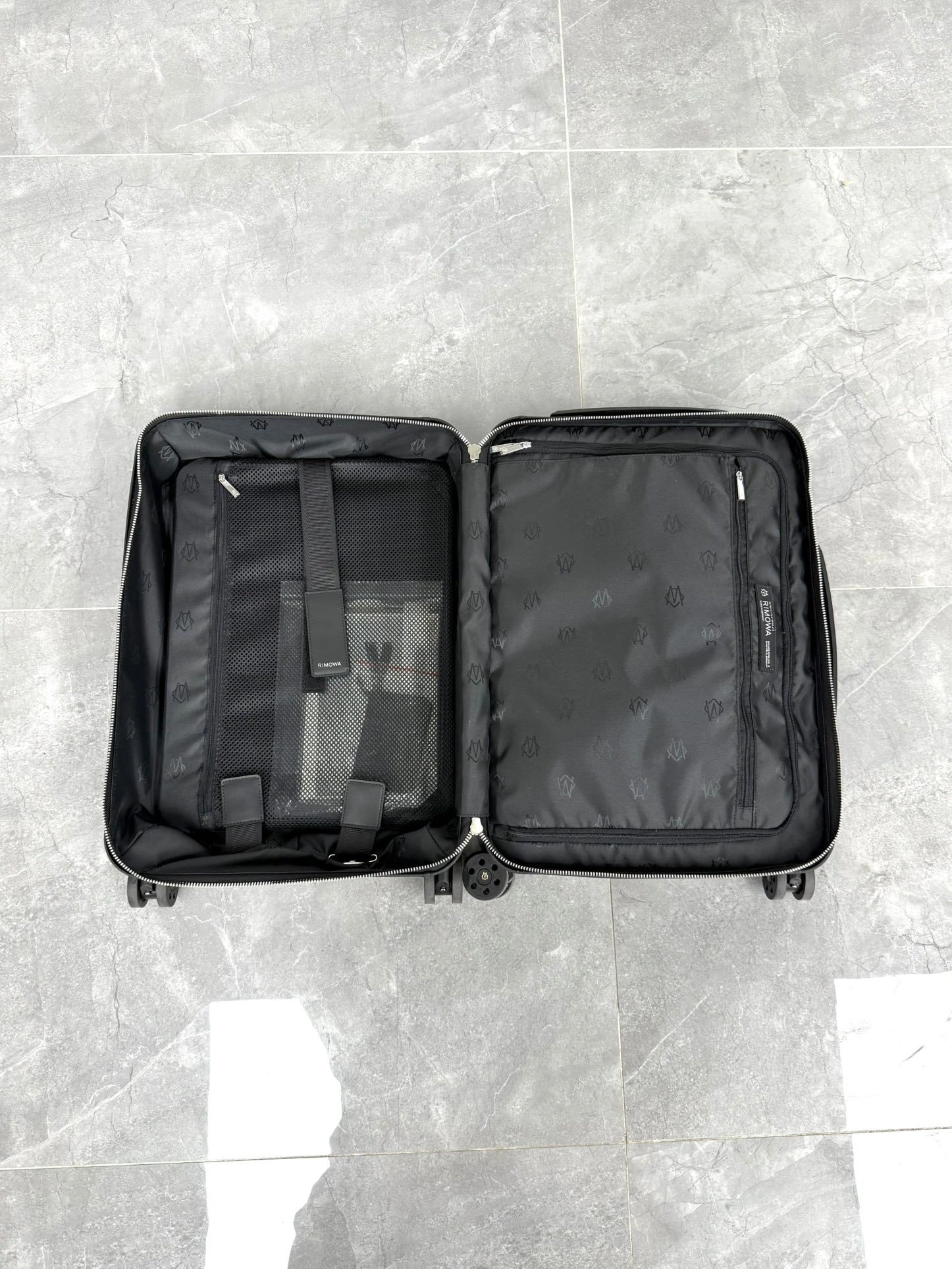 MOMO-- Ri7ow1 80153474 high quality version Distinct item:E-B000J2333H